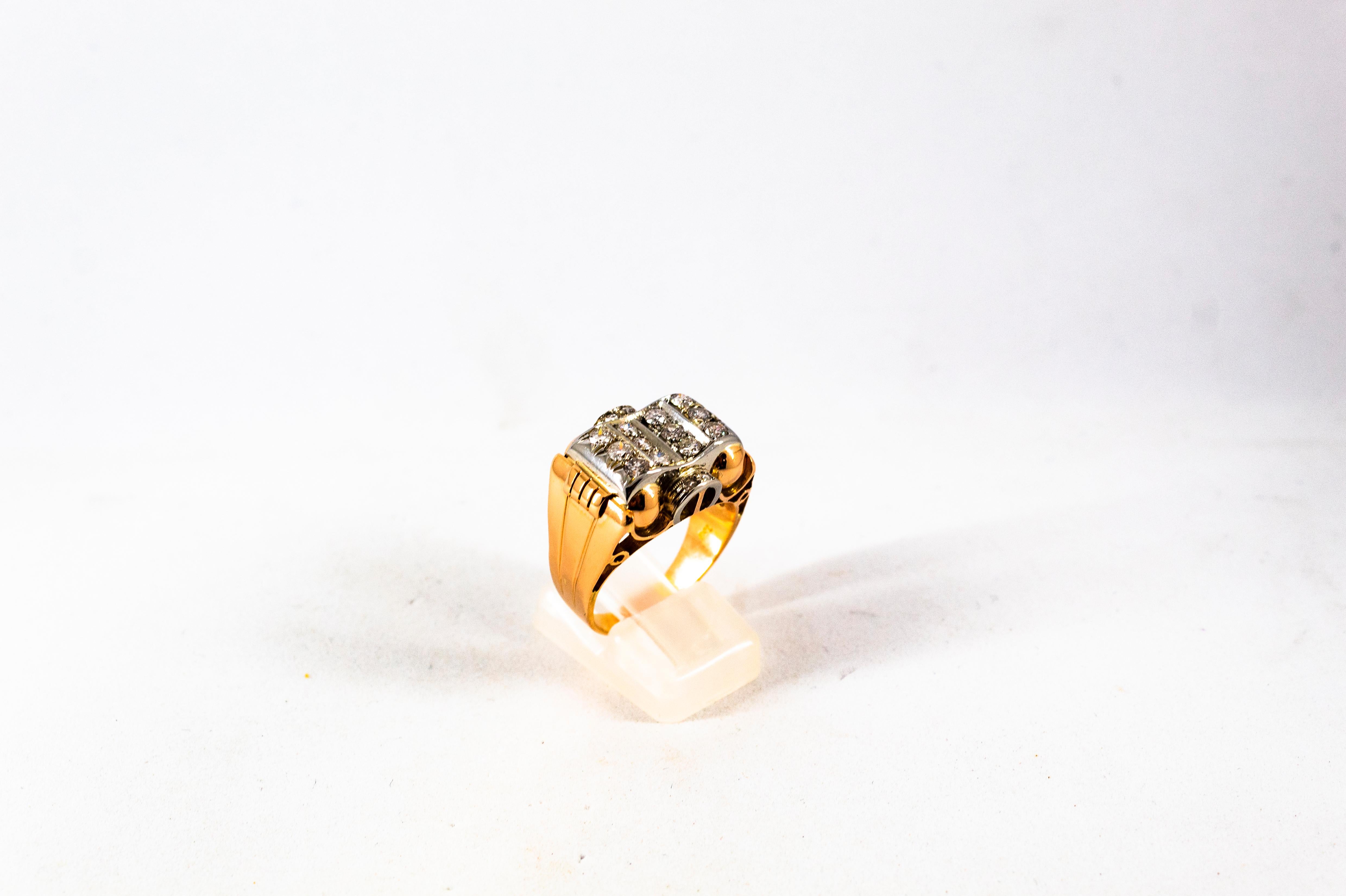 Women's or Men's Renaissance 0.80 Carat White Modern Round Cut Diamond Yellow Gold Cocktail Ring For Sale
