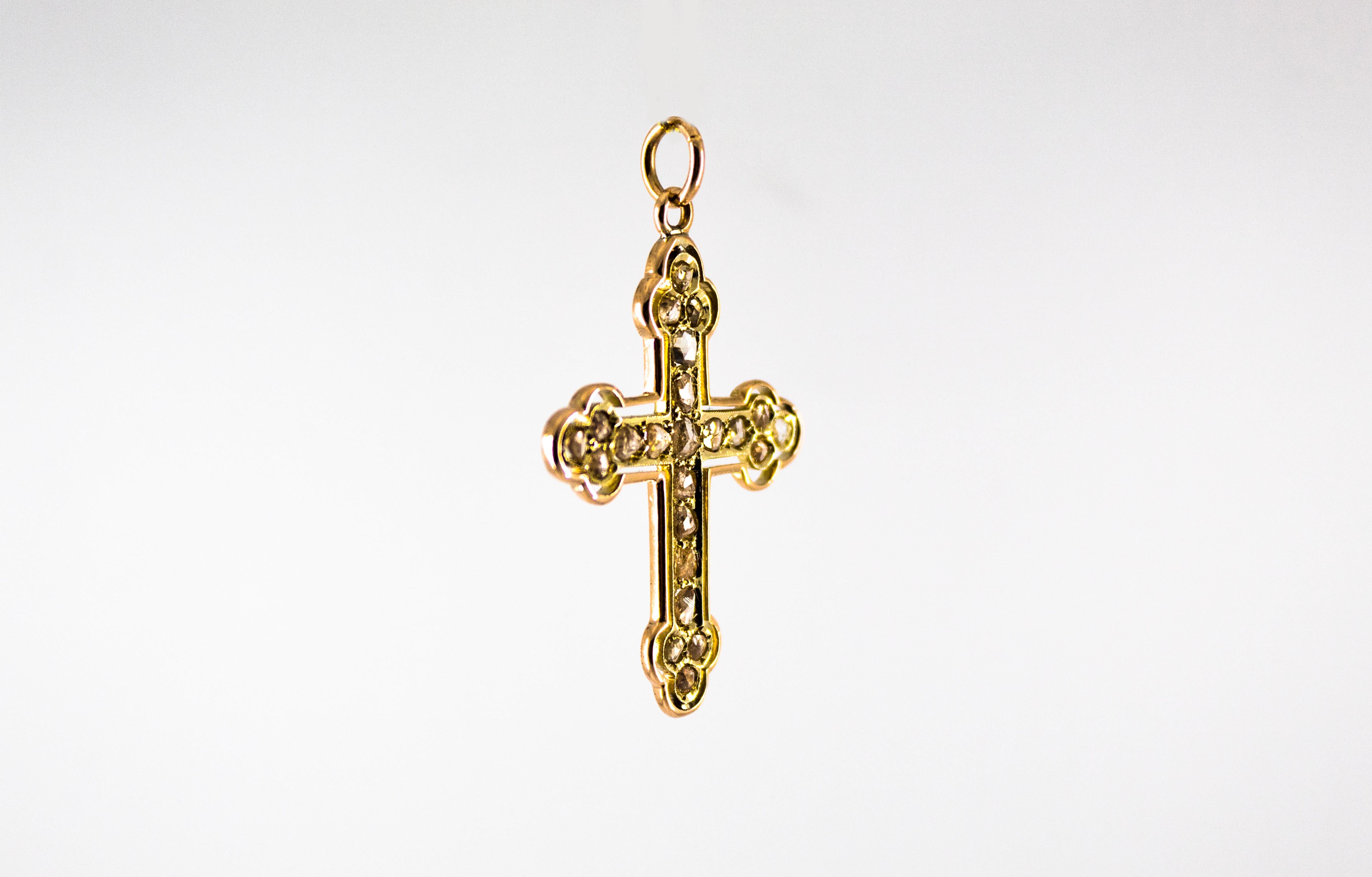 Renaissance 1.30 Carat White Rose Cut Diamond Yellow Gold Cross Pendant Necklace In New Condition In Naples, IT