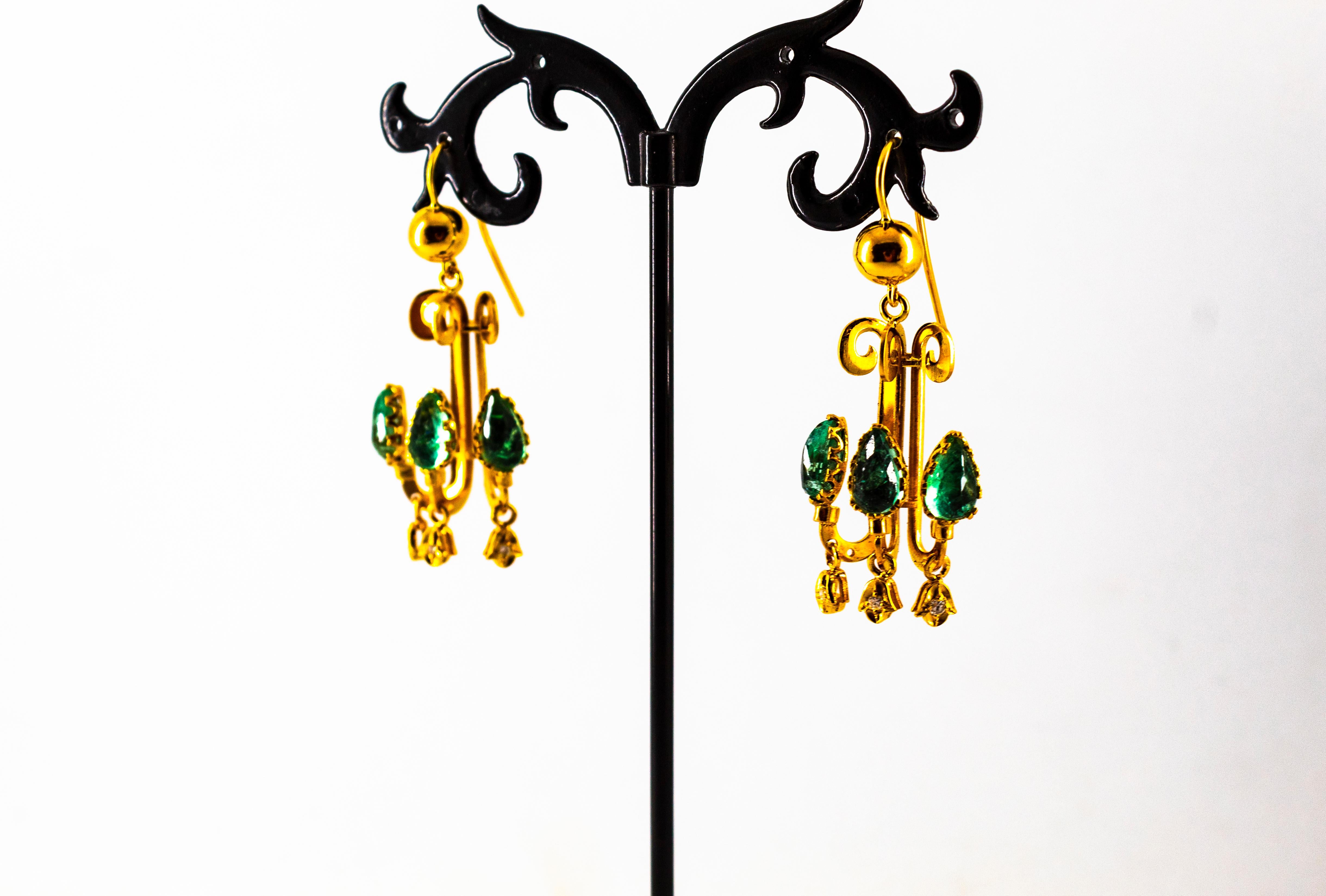 Renaissance 5.12 Carat White Diamond Emerald Yellow Gold Chandelier Earrings For Sale 8