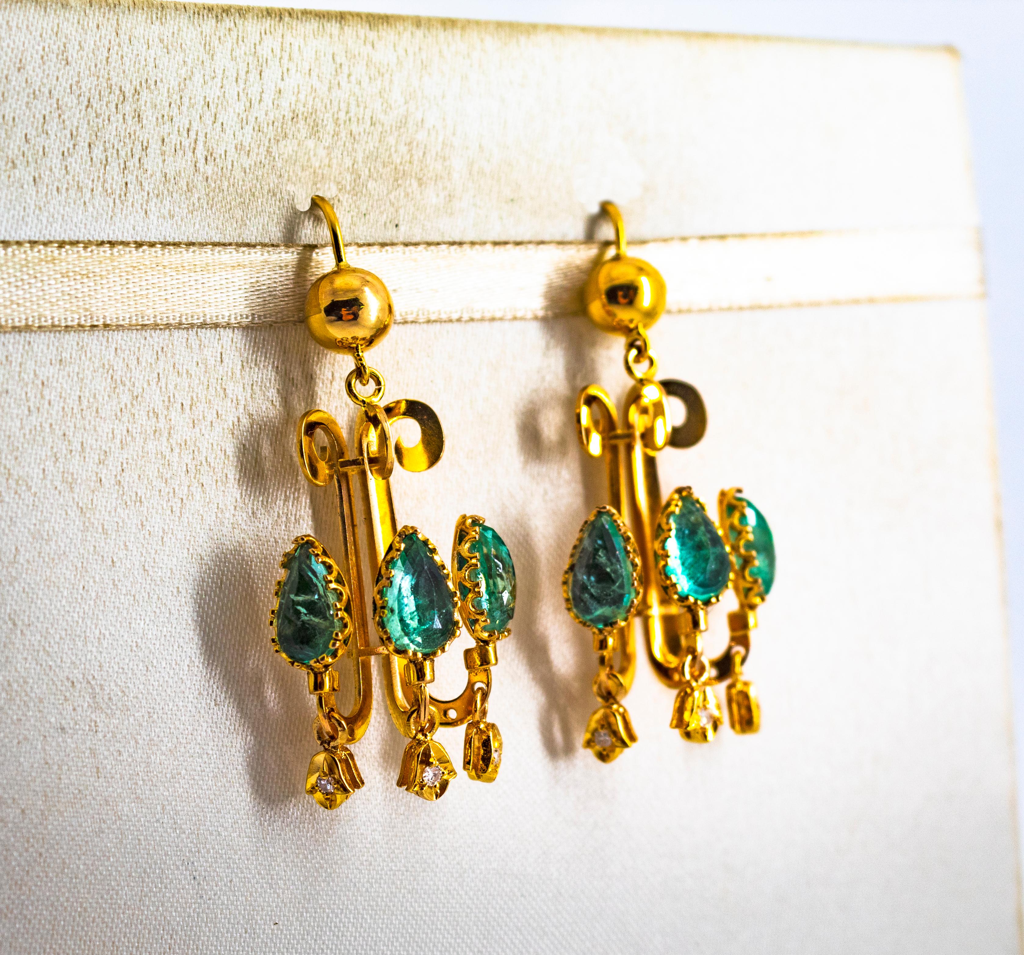 Renaissance 5.82 Carat White Diamond Emerald Yellow Gold Chandelier Earrings In New Condition For Sale In Naples, IT