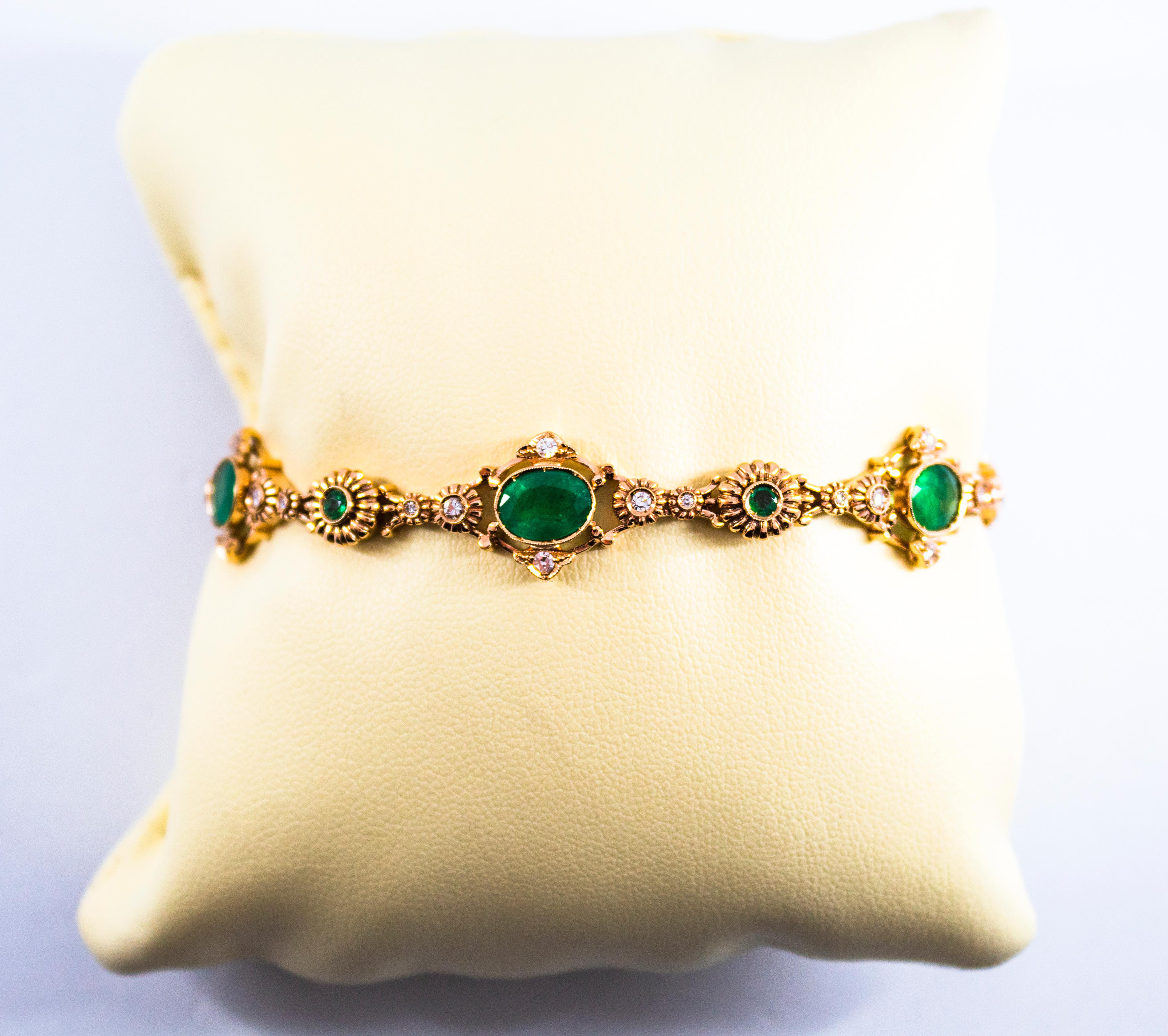 Renaissance 6.40 Carat Emerald 0.45 Carat White Diamond Yellow Gold Bracelet 3
