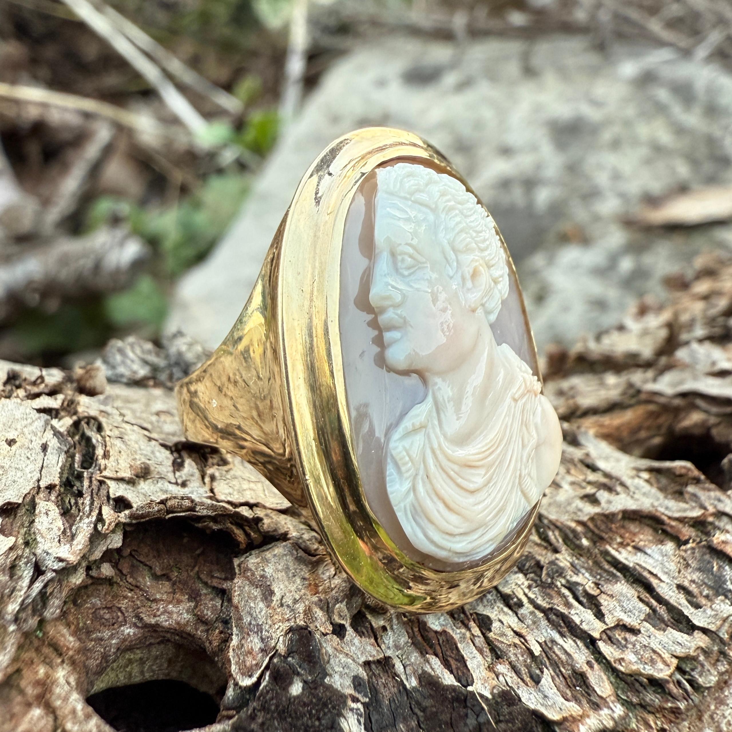 Renaissance-Achat-Kamee-Ring mit der Darstellung eines Julio-Claudianischen Prinzen. für Damen oder Herren im Angebot