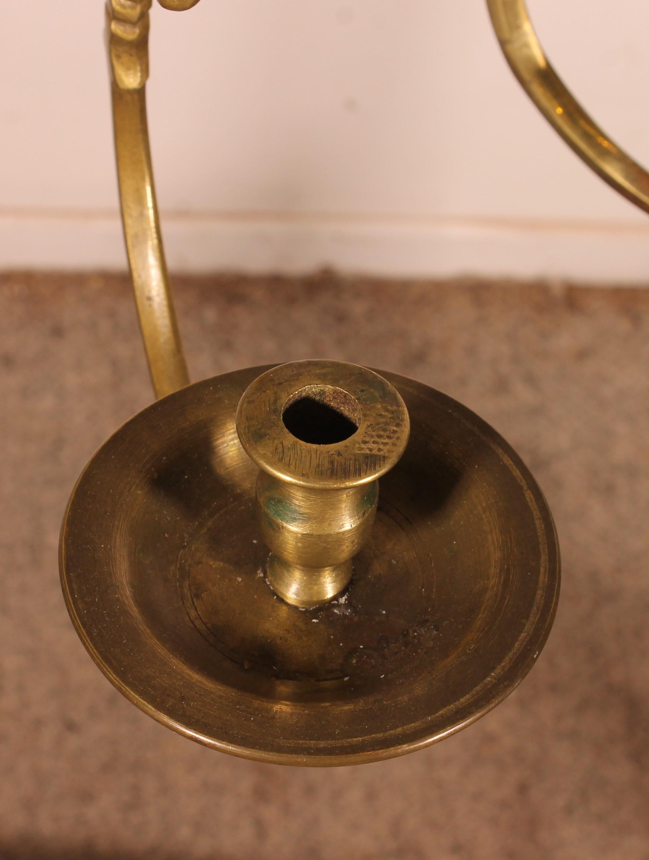 Lampadario rinascimentale in bronzo con 8 bracci luminosi decorati con uccelli in vendita 3