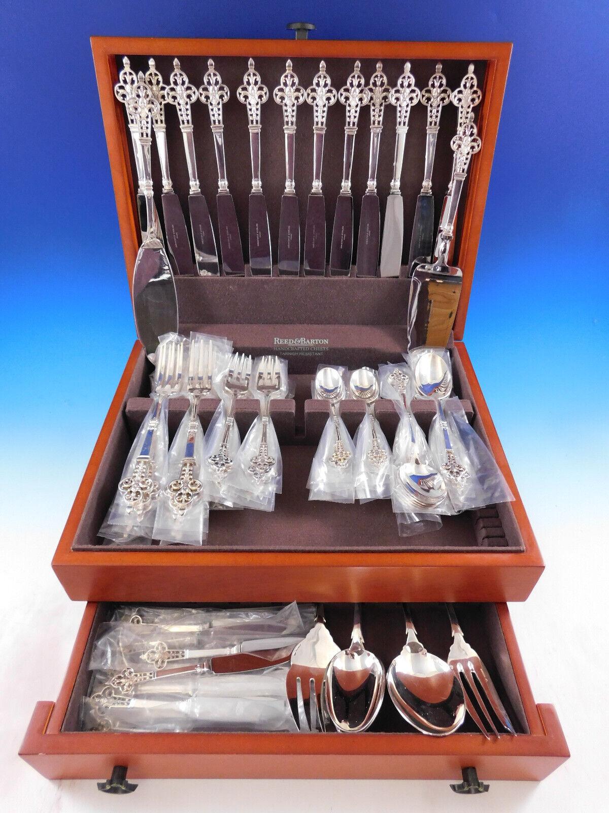 Los cubiertos de plata francesa Christofle han sido fabricados por maestros artesanos desde 1830. El estilo y el carácter revolucionarios de la vajilla Christofle proceden de colaboraciones con arquitectos, diseñadores y artistas innovadores de todo