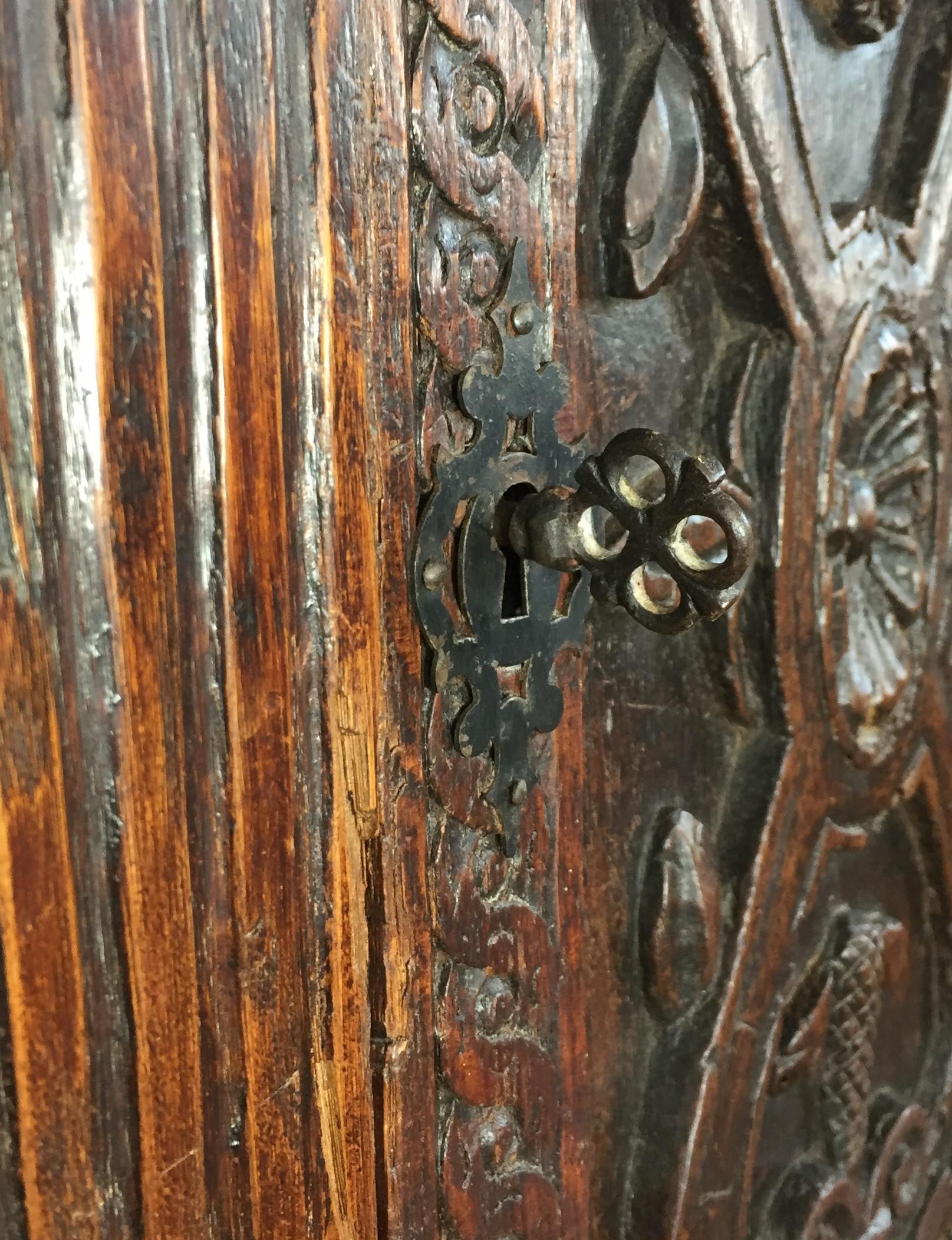 Renaissance Cabinet in Richly Carved Oak, circa 1600 4