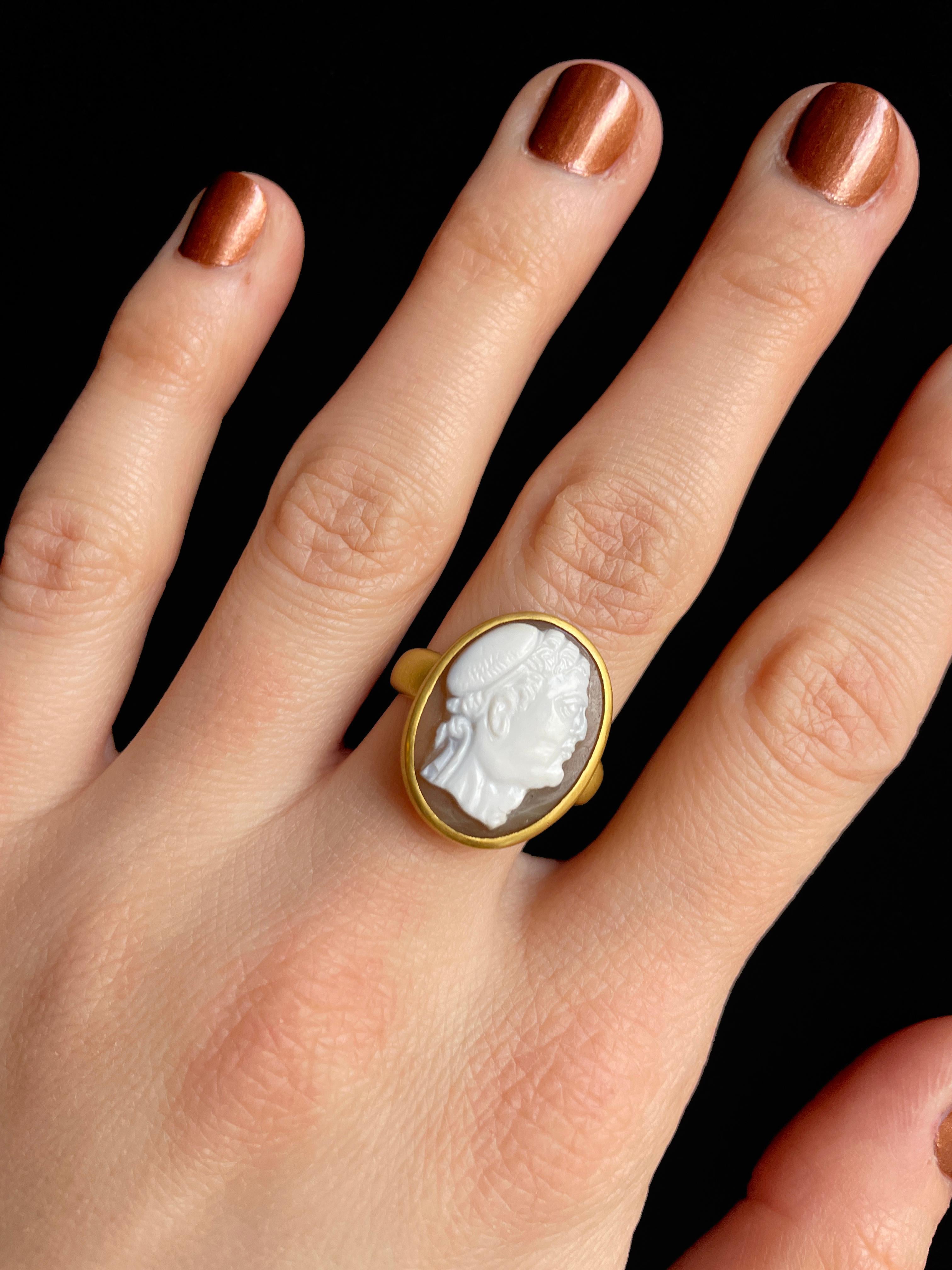 Renaissance Cameo Ring of Galba in a Modern Gold Setting In Good Condition For Sale In Chicago, IL