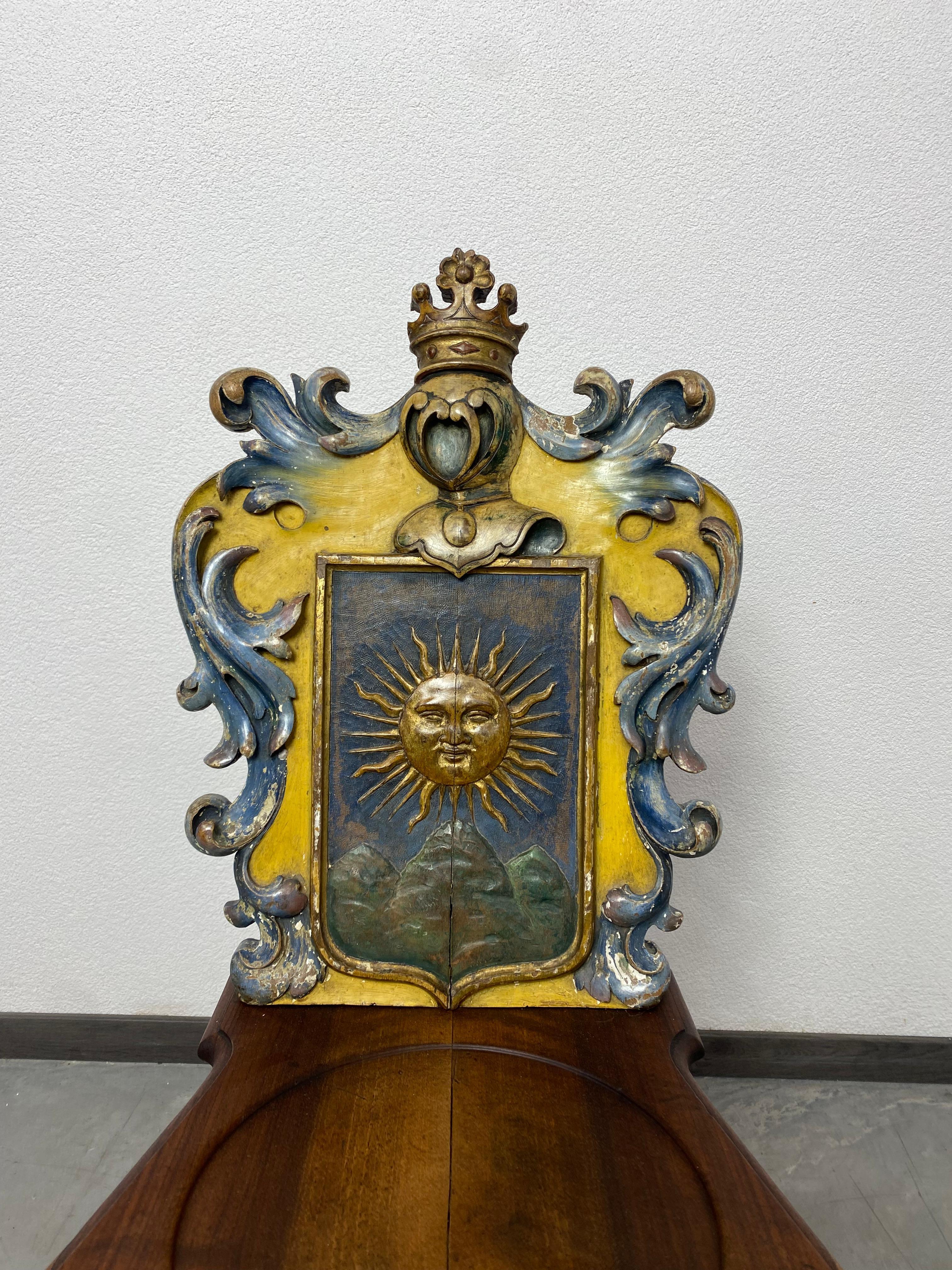 18th Century and Earlier Renaissance chair with heraldic emblems of the Szontágh de Igló et Zabar family For Sale
