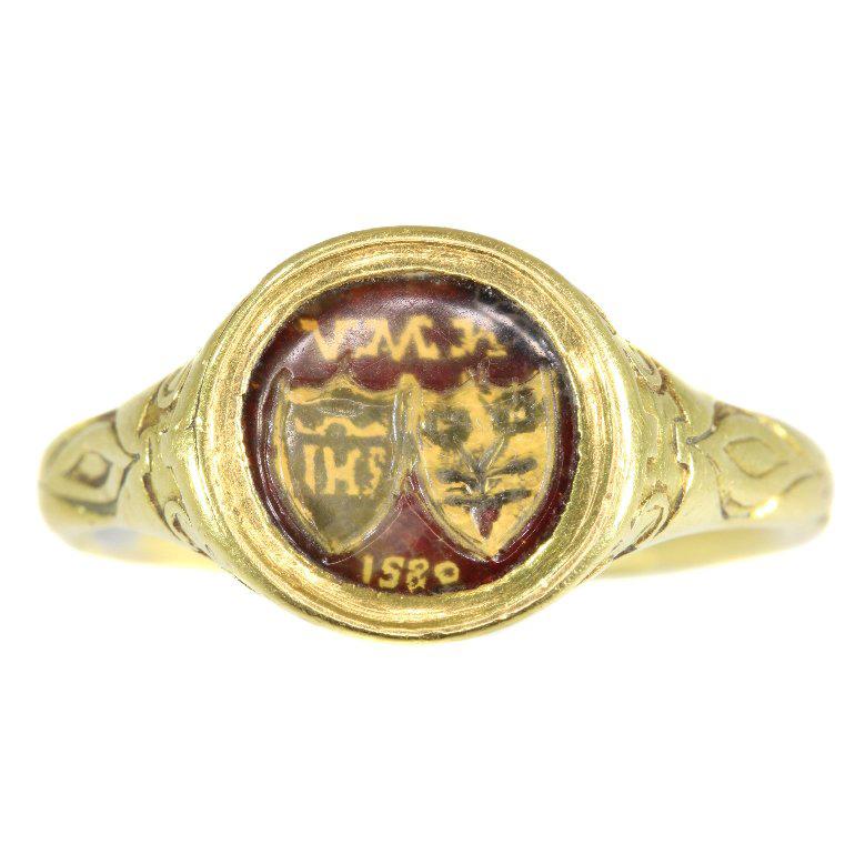 Renaissance Coat of Arms Enamel Rock Crystal 18 Karat Yellow Gold Ring For Sale