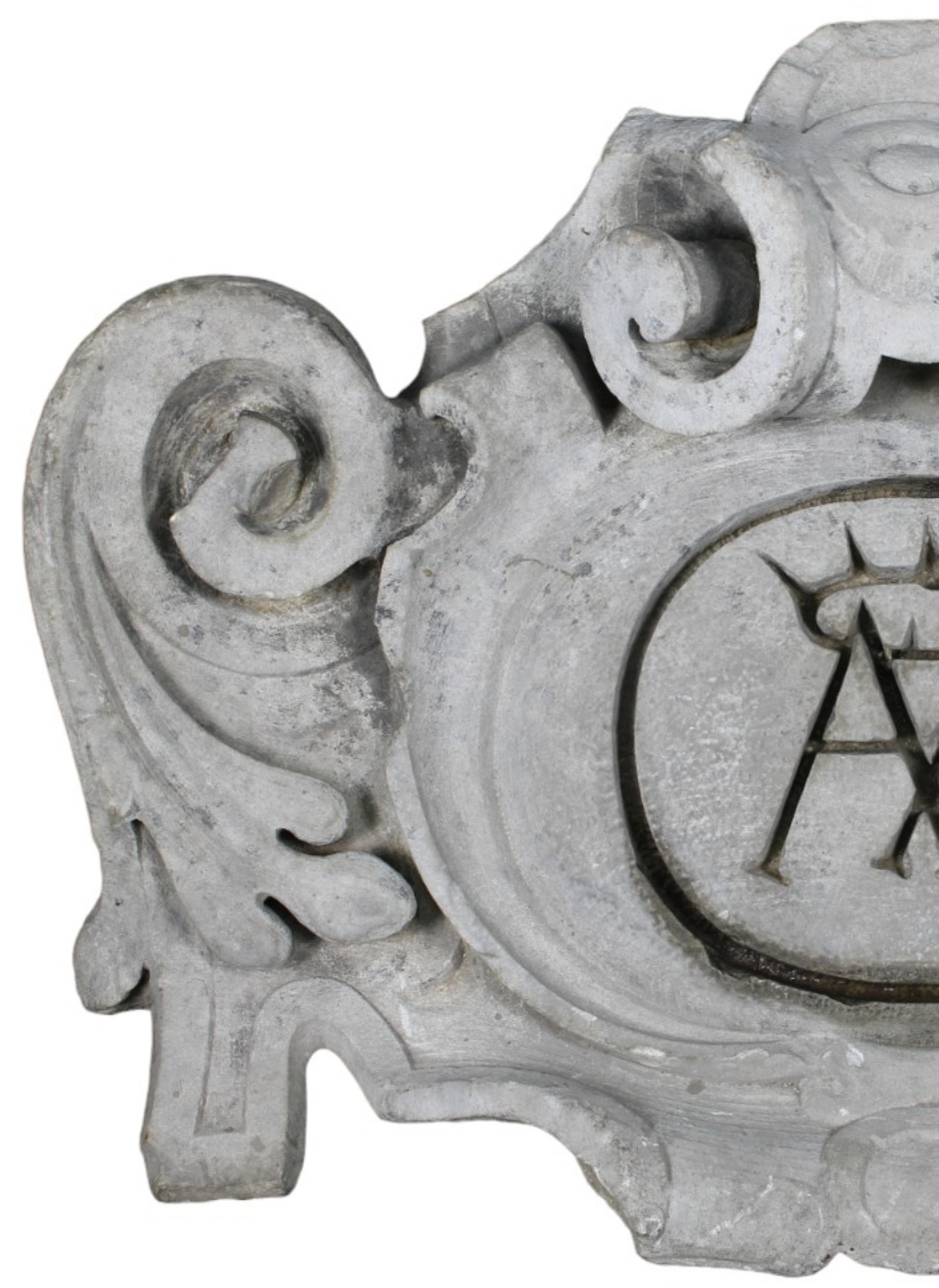 RENAISSANCE COAT OF ARMS aus weißem Carrara-Marmor Italien 17. Jahrhundert (Renaissance) im Angebot