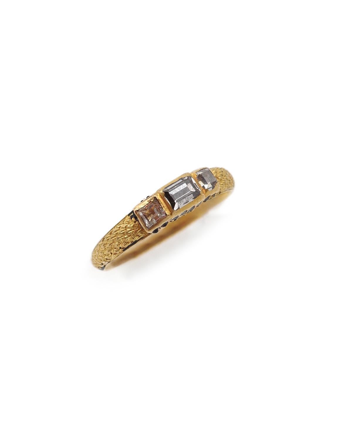 Anello rinascimentale con diamante in oro 22k, diamante taglio tavolo, anello con diamante antico in vendita 1