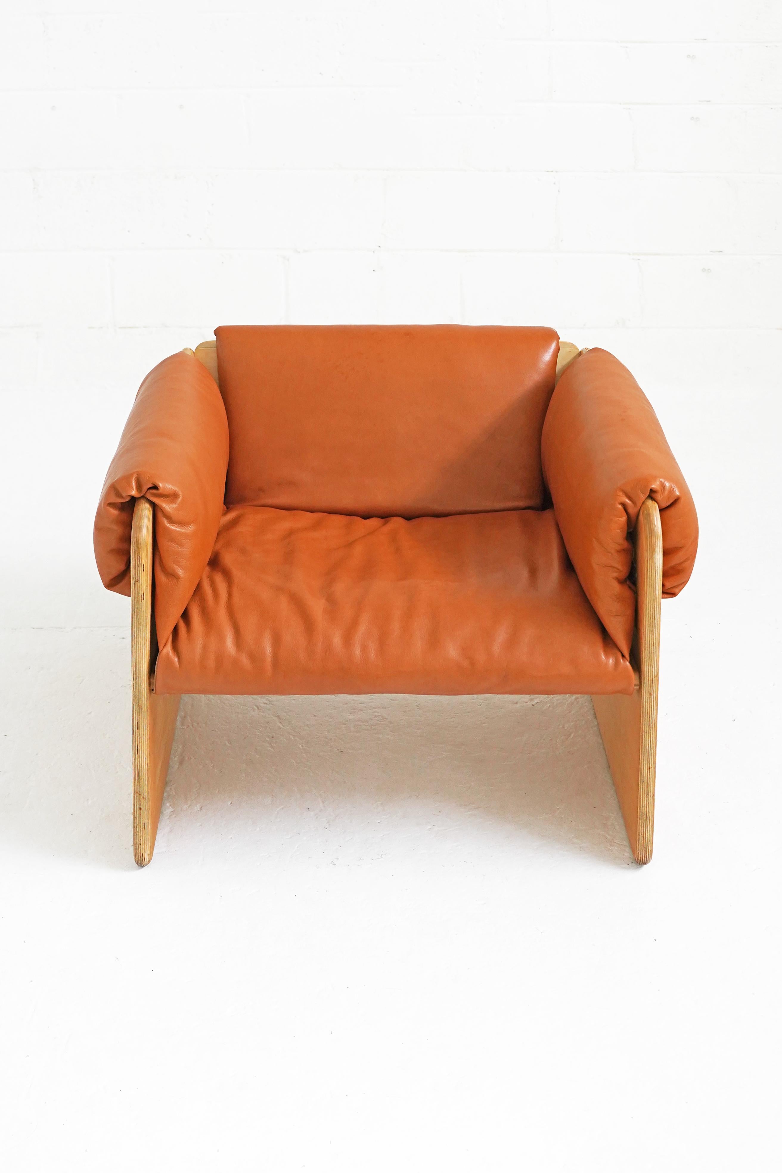 Renaissance Easy Chair in Maple and Leather by Keith Muller and Michael Stewart 1
