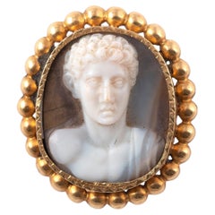 Renaissance Gold Agate Cameo Pendant of Giuliano de' Medici, c. 1530