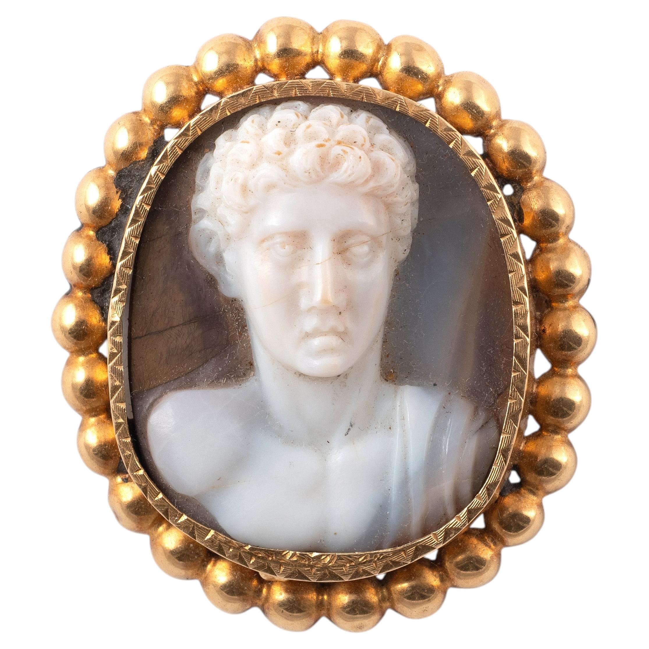 Renaissance Gold Agate Cameo Pendant of Giuliano de' Medici, c. 1530