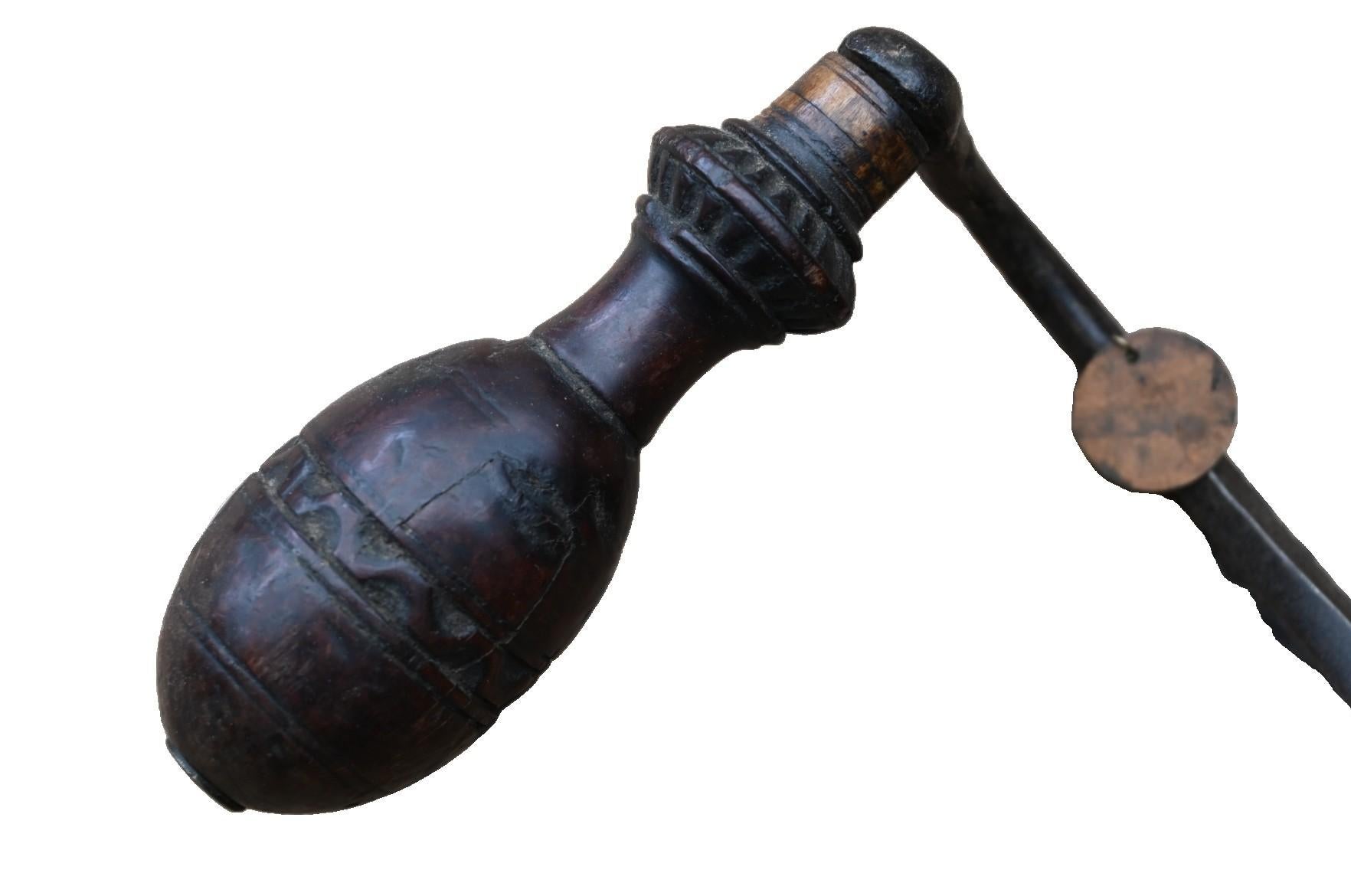 Renaissance Hunting Cranequin, Dated 1589 — With Maker’s Mark in Shield
Origin: Southern Germany or Flanders
Date: 1589 (engraved)
Material: Forged iron, turned hardwood handle
Length: 30 cm without swinging arm
Markings: Deeply struck maker’s mark