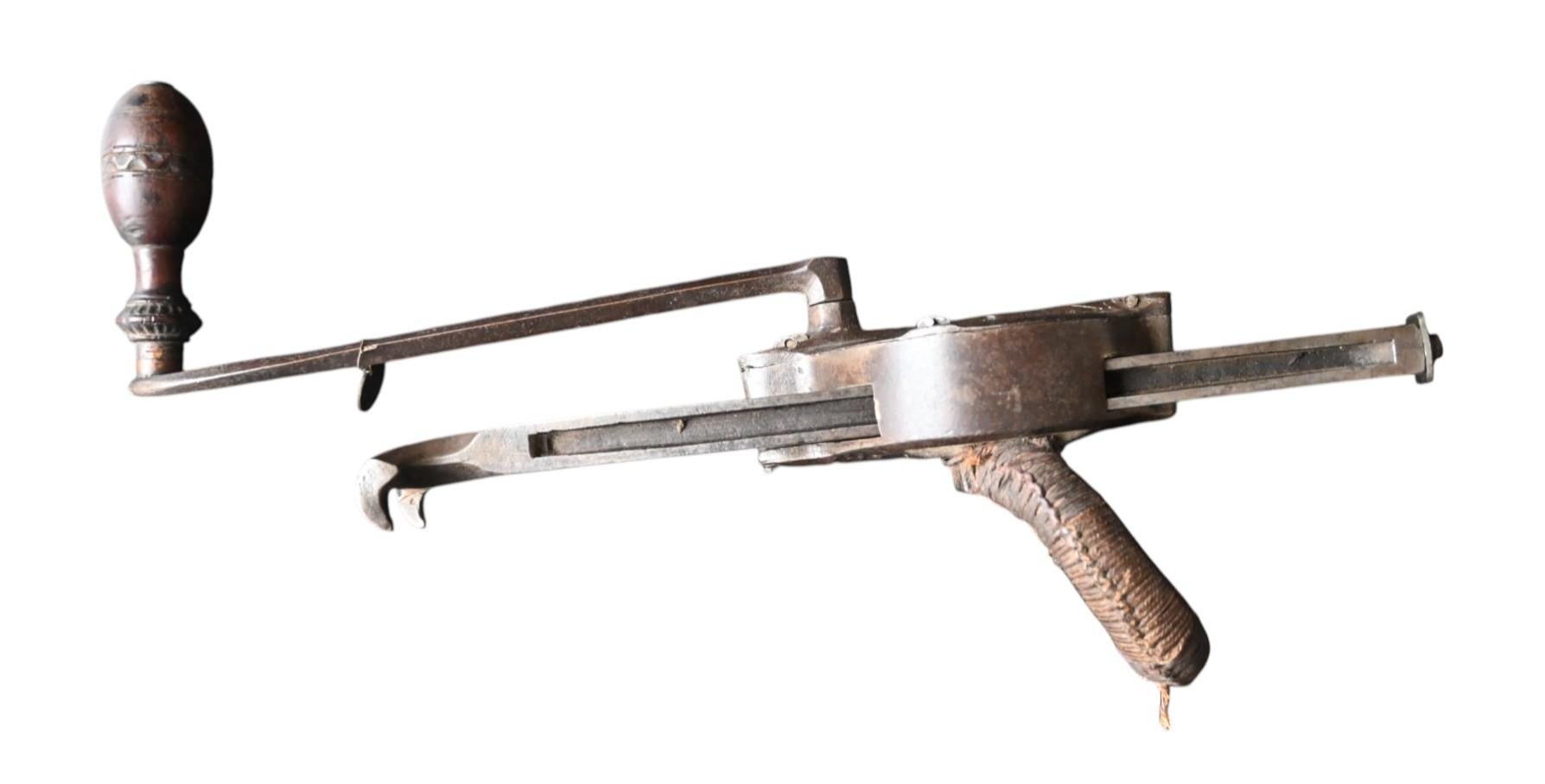 18th Century and Earlier Renaissance Hunting Cranequin, Dated 1589 — With Maker’s Mark in Shield For Sale
