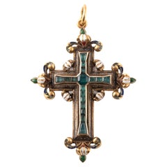 Colgante renacentista de gran cruz de oro esmaltado y esmeralda Finales del siglo XVI