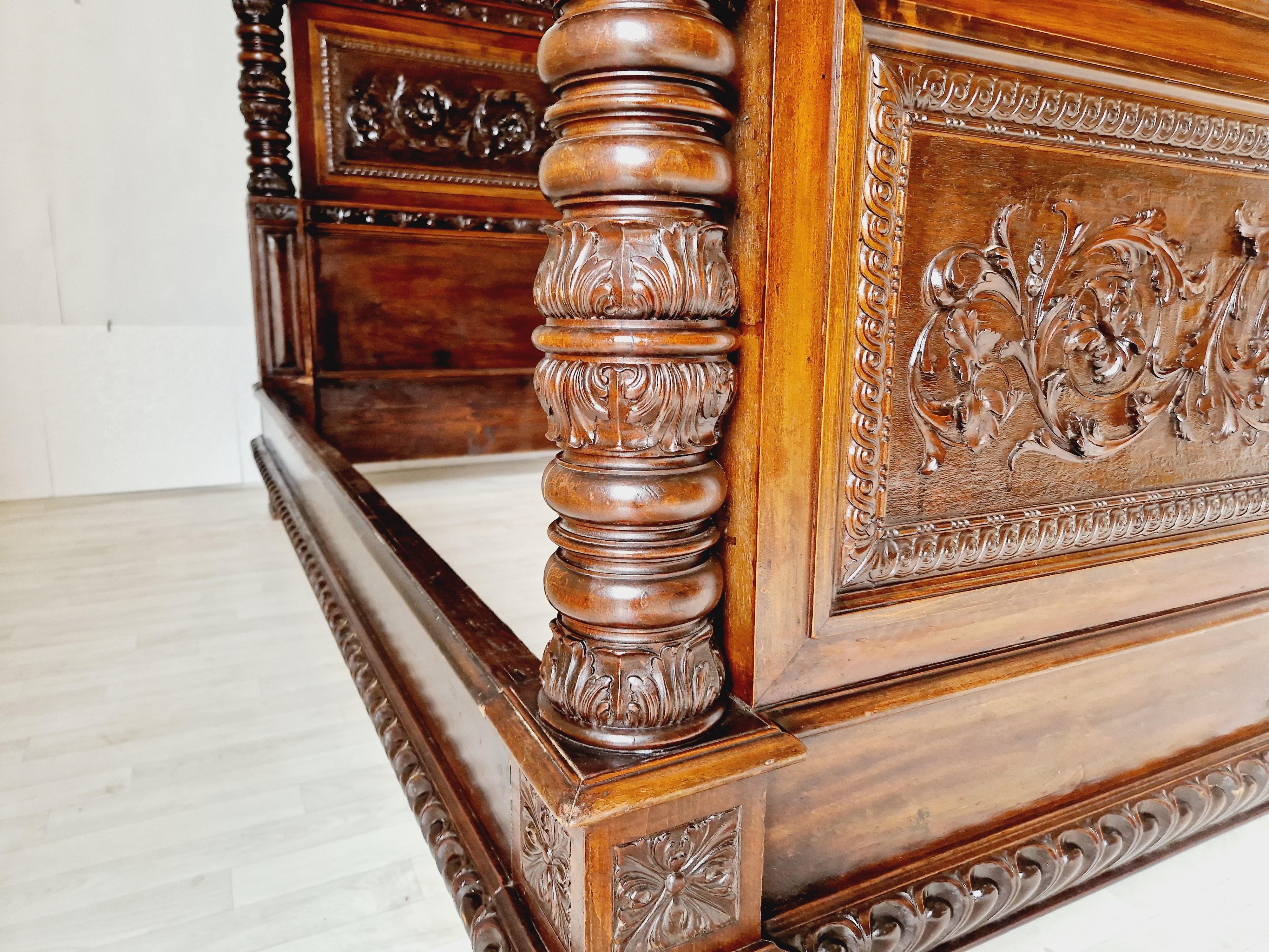 19th Century Mahogany Bed Italian Renaissance For Sale 7