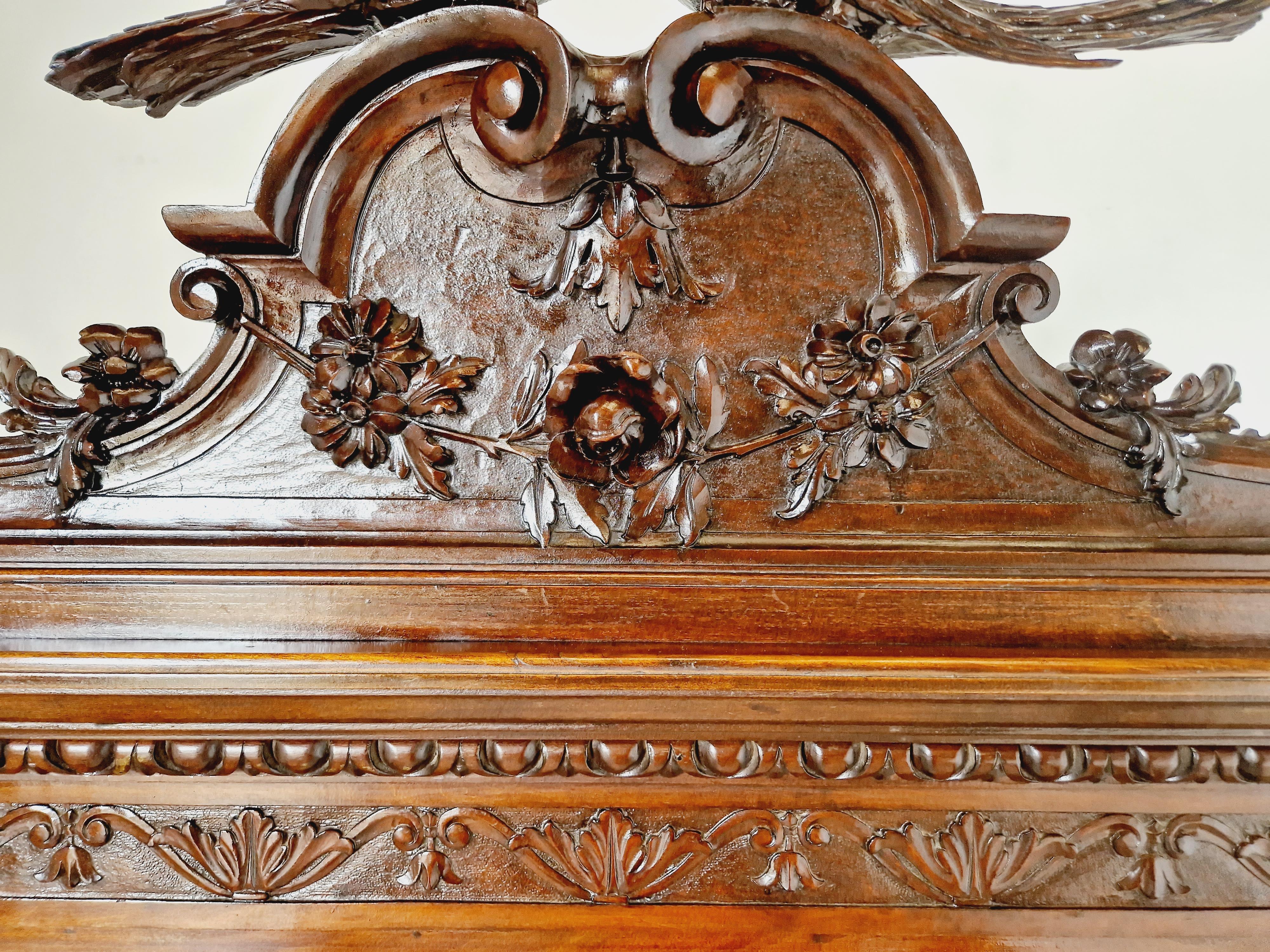 19th Century Mahogany Bed Italian Renaissance For Sale 12
