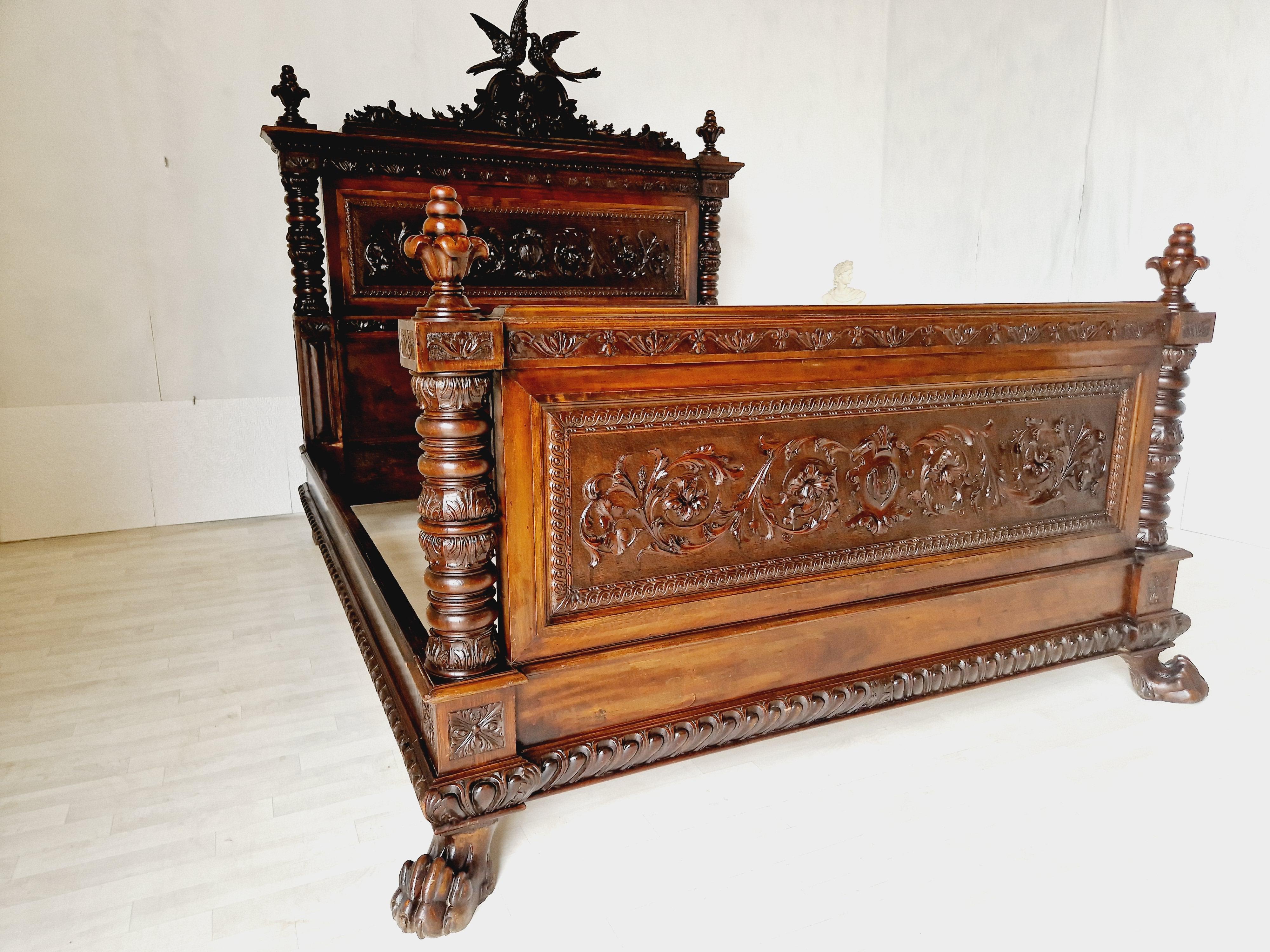 19th Century Mahogany Bed Italian Renaissance In Good Condition For Sale In Buxton, GB
