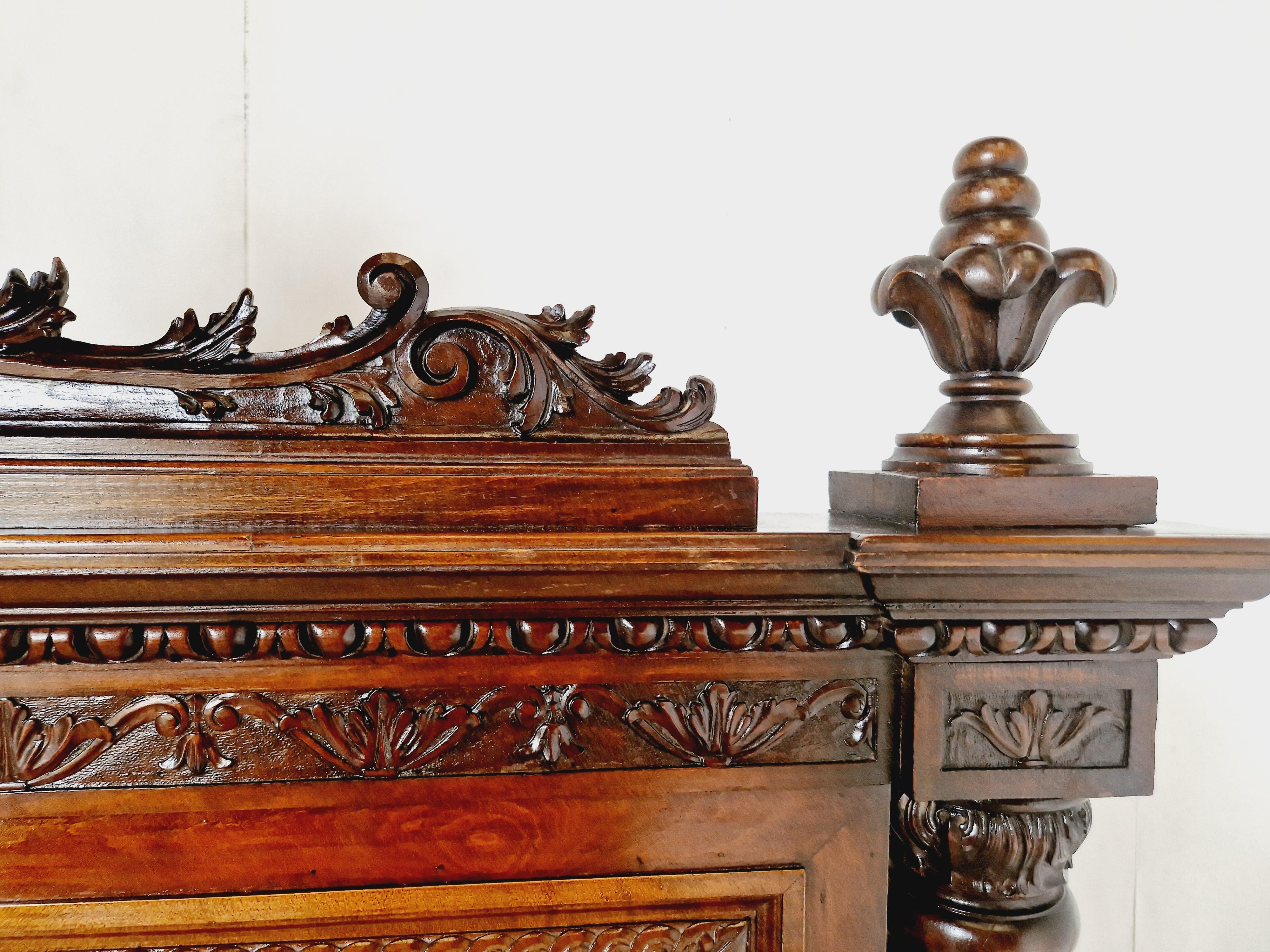 19th Century Renaissance Bed Italian In Good Condition In Buxton, GB