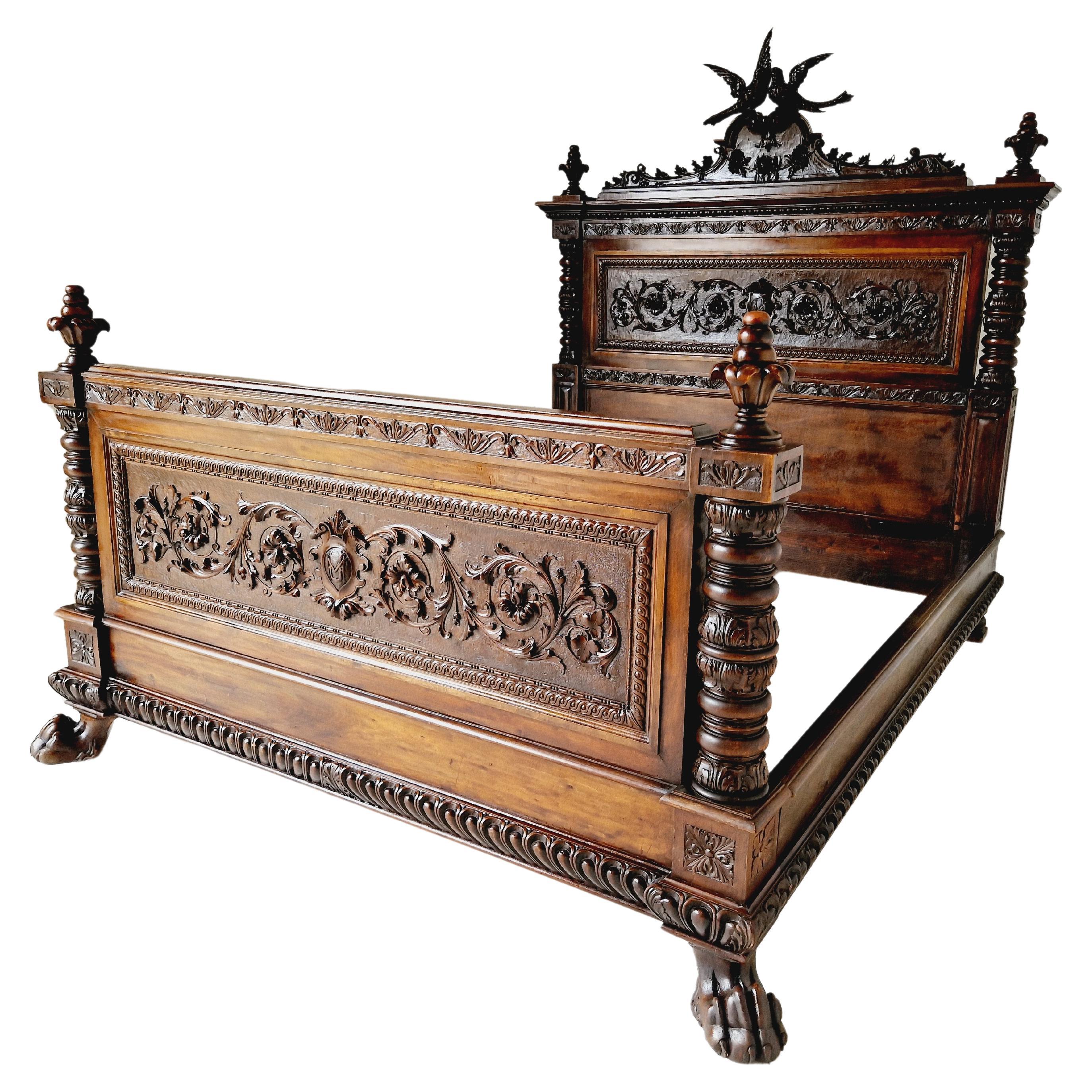 Mahagoni-Bett, Italienische Renaissance des 19. Jahrhunderts im Angebot