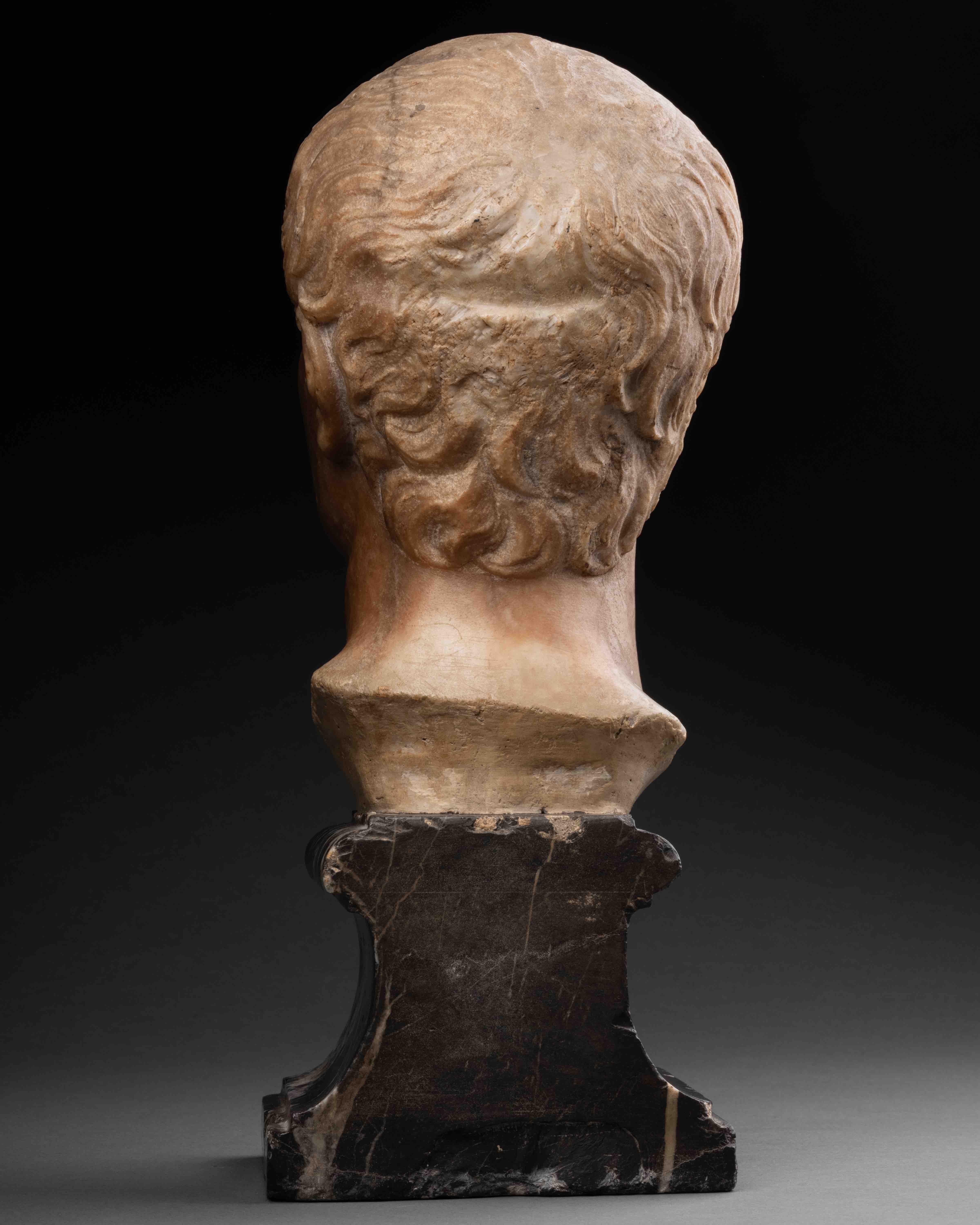 Portrait en marbre Renaissance, Italie du Nord, 17e siècle en vente 2