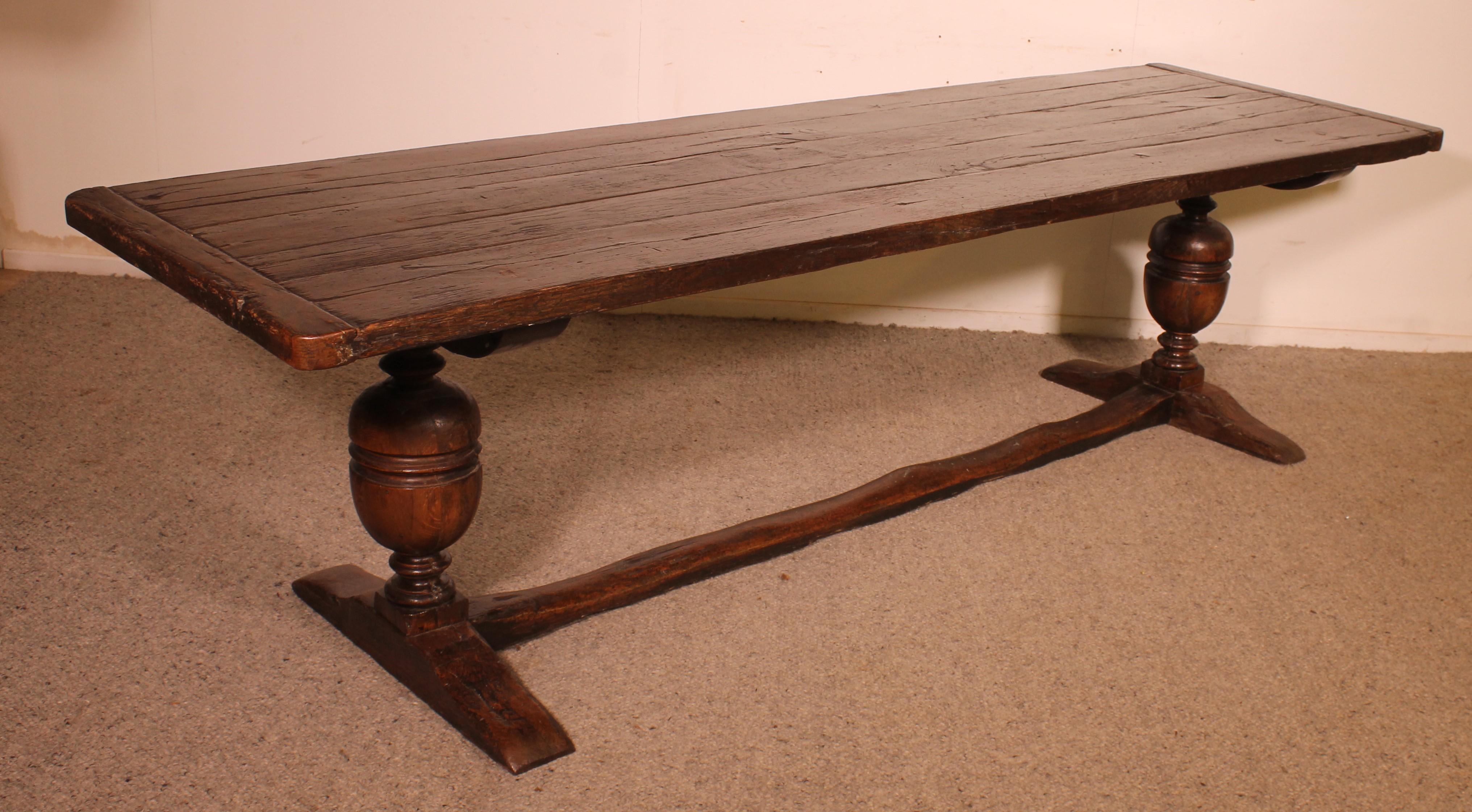 Table de monastère Renaissance - 16e siècle en vente 2
