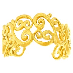 Renaissance Motif Gold Bracelet