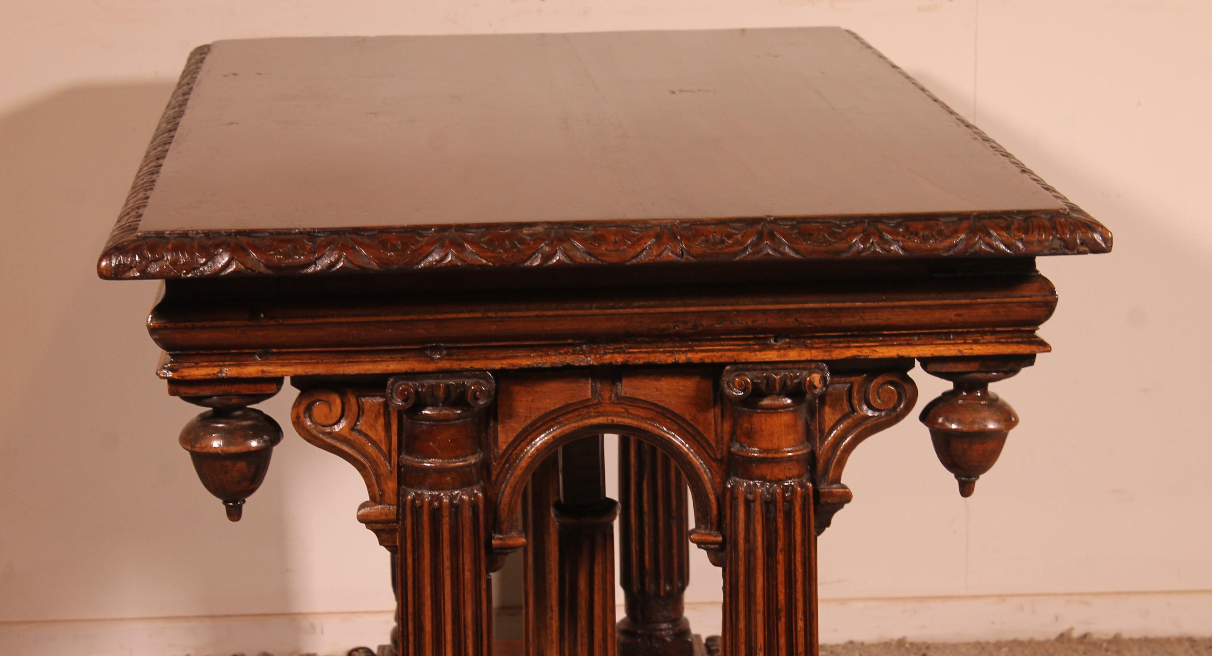 18th Century and Earlier Renaissance Period Walnut Table - 16th Century For Sale