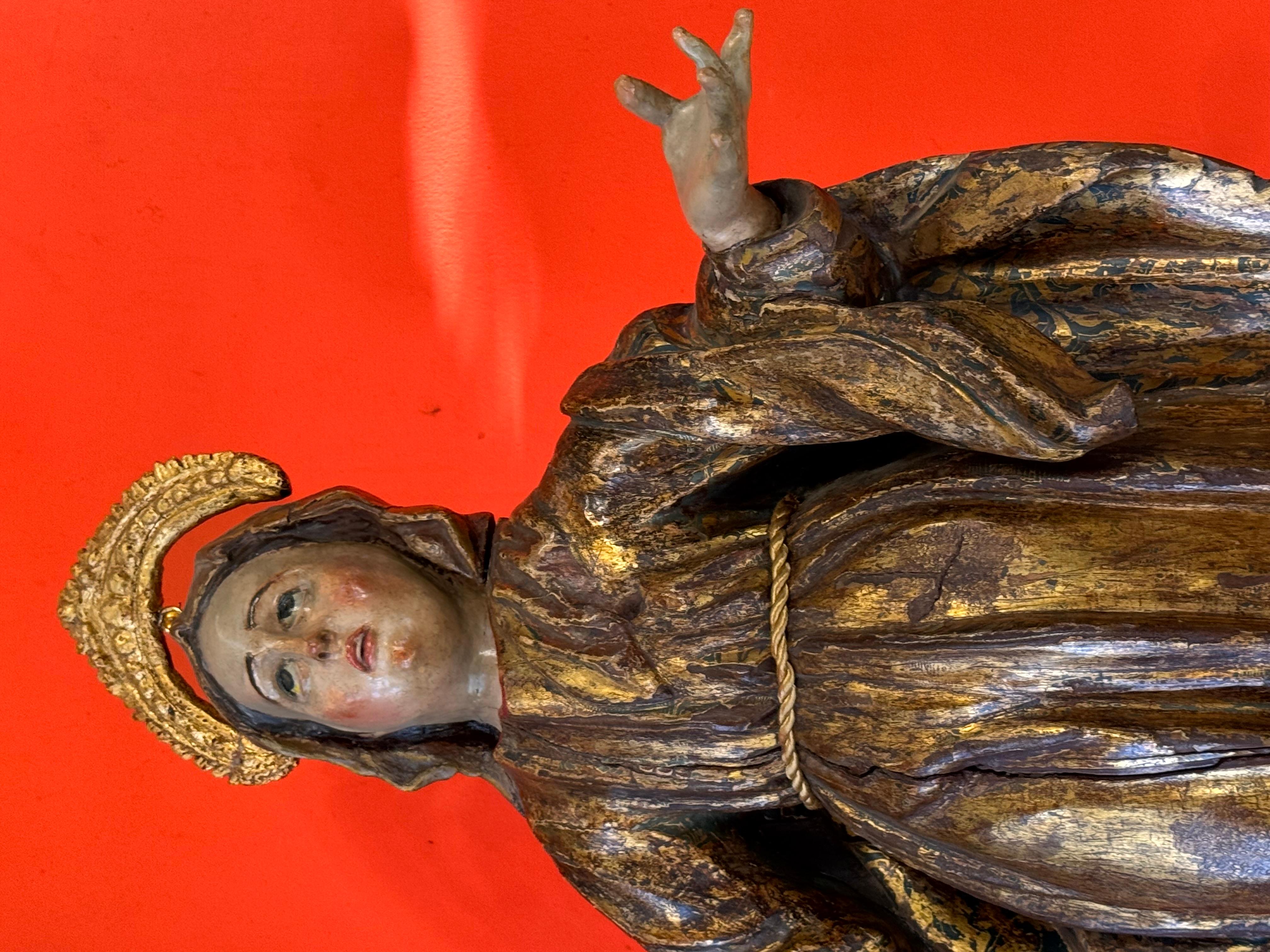 Fatto a mano Scultura rinascimentale in legno policromo e dorato di Sant'Anna, Spagna, XVI sec. in vendita