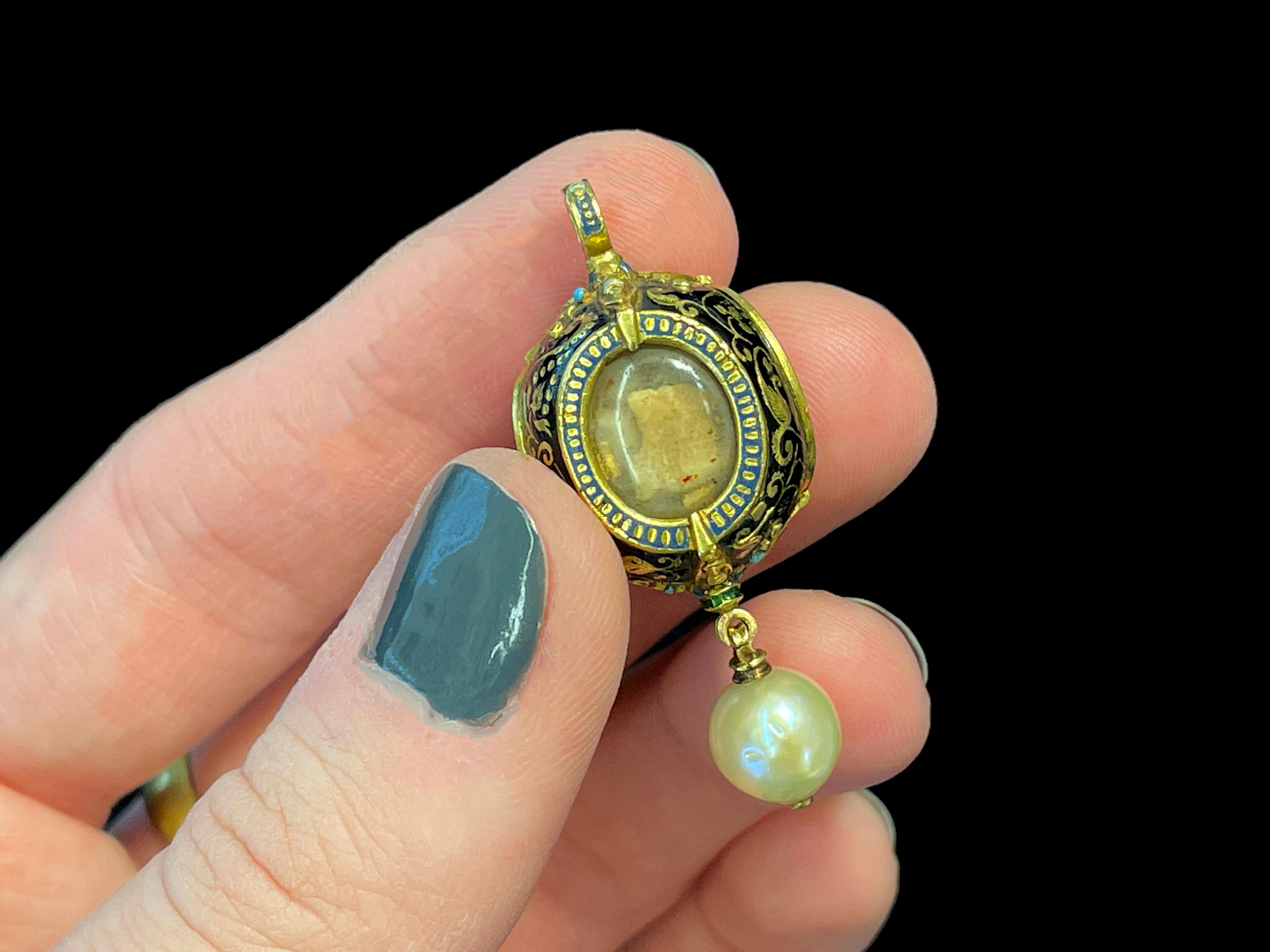 Women's or Men's Renaissance Reliquary Pendant with Pearl and Enameling For Sale