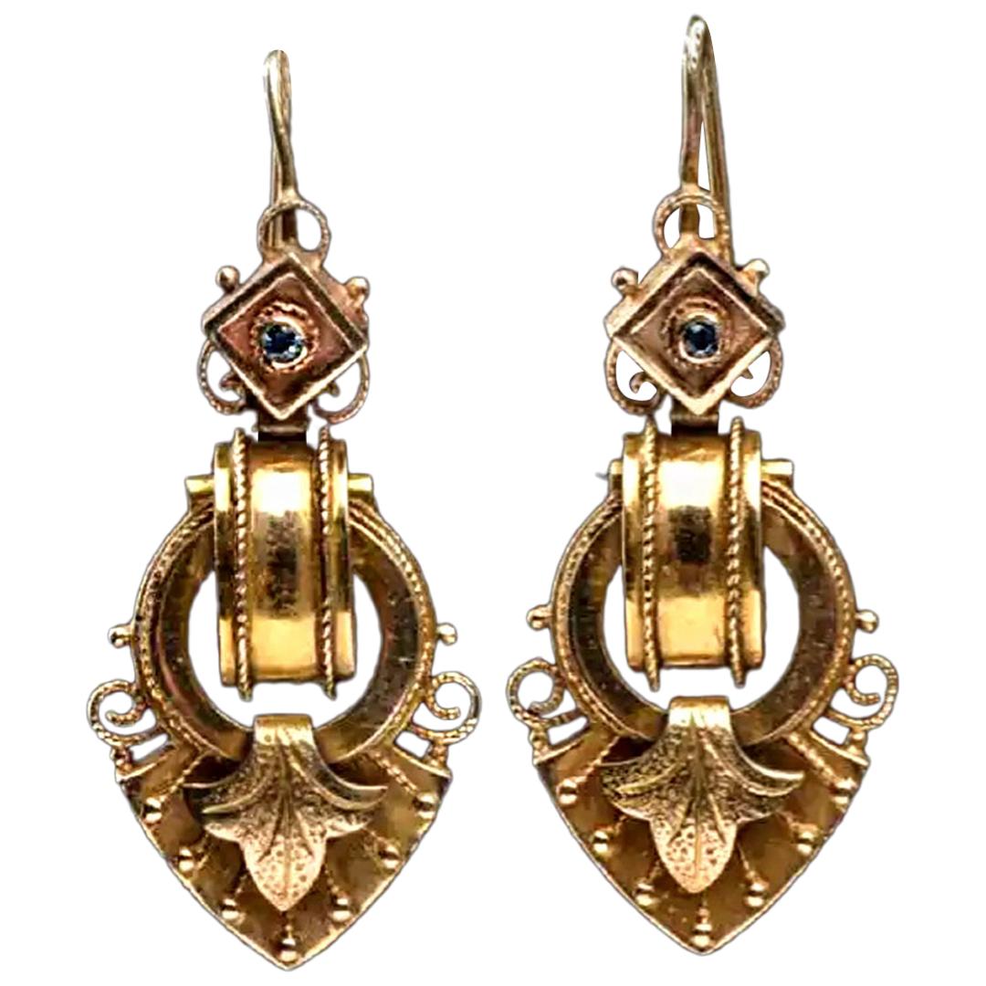 Boucles d'oreilles pendantes en or jaune antique 14 carats en vente