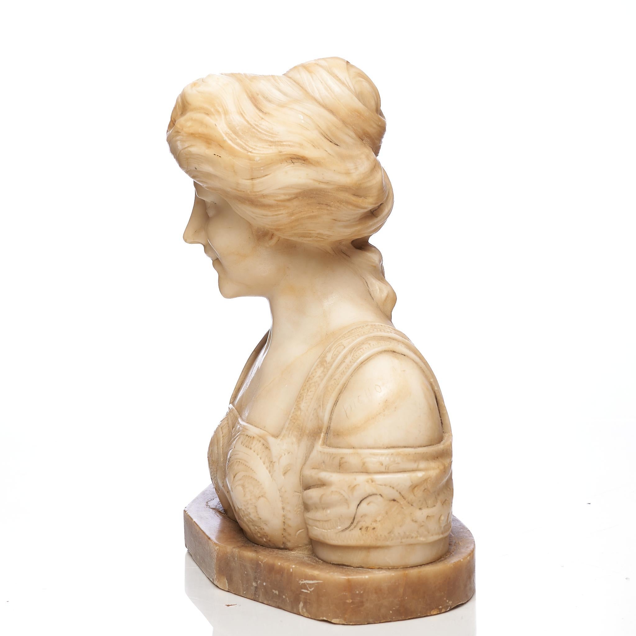 Renaissance-Revival Alabaster Bust of a Maiden, circa 1900 In Good Condition In Hudson, NY