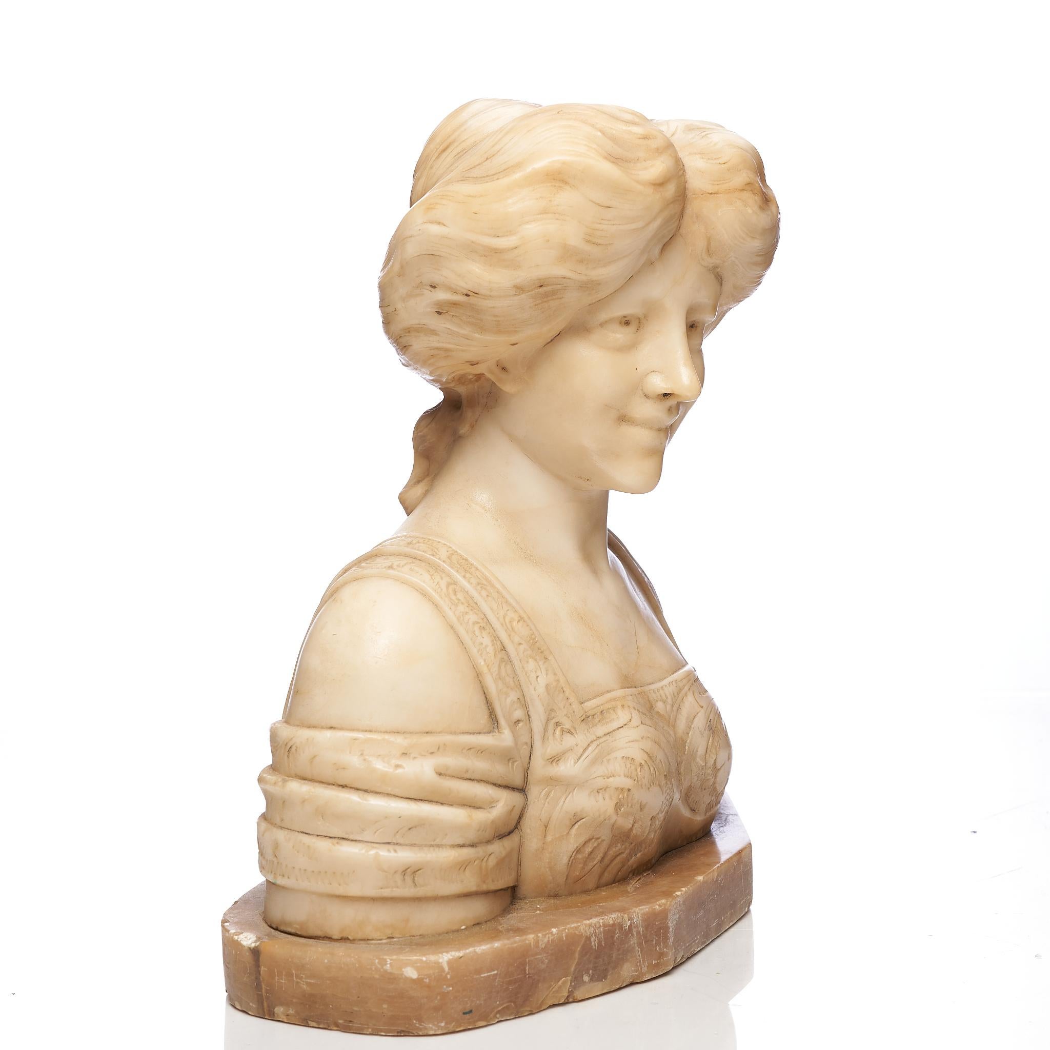 Renaissance-Revival Alabaster Bust of a Maiden, circa 1900 1