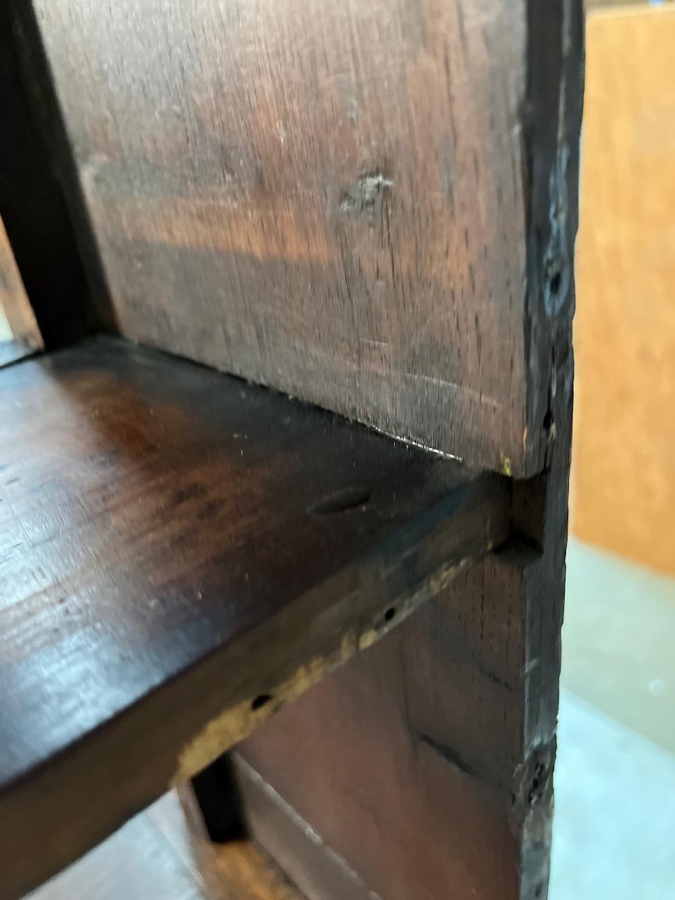 Cassettone aperto in Oak intagliato in stile rinascimentale in vendita 9