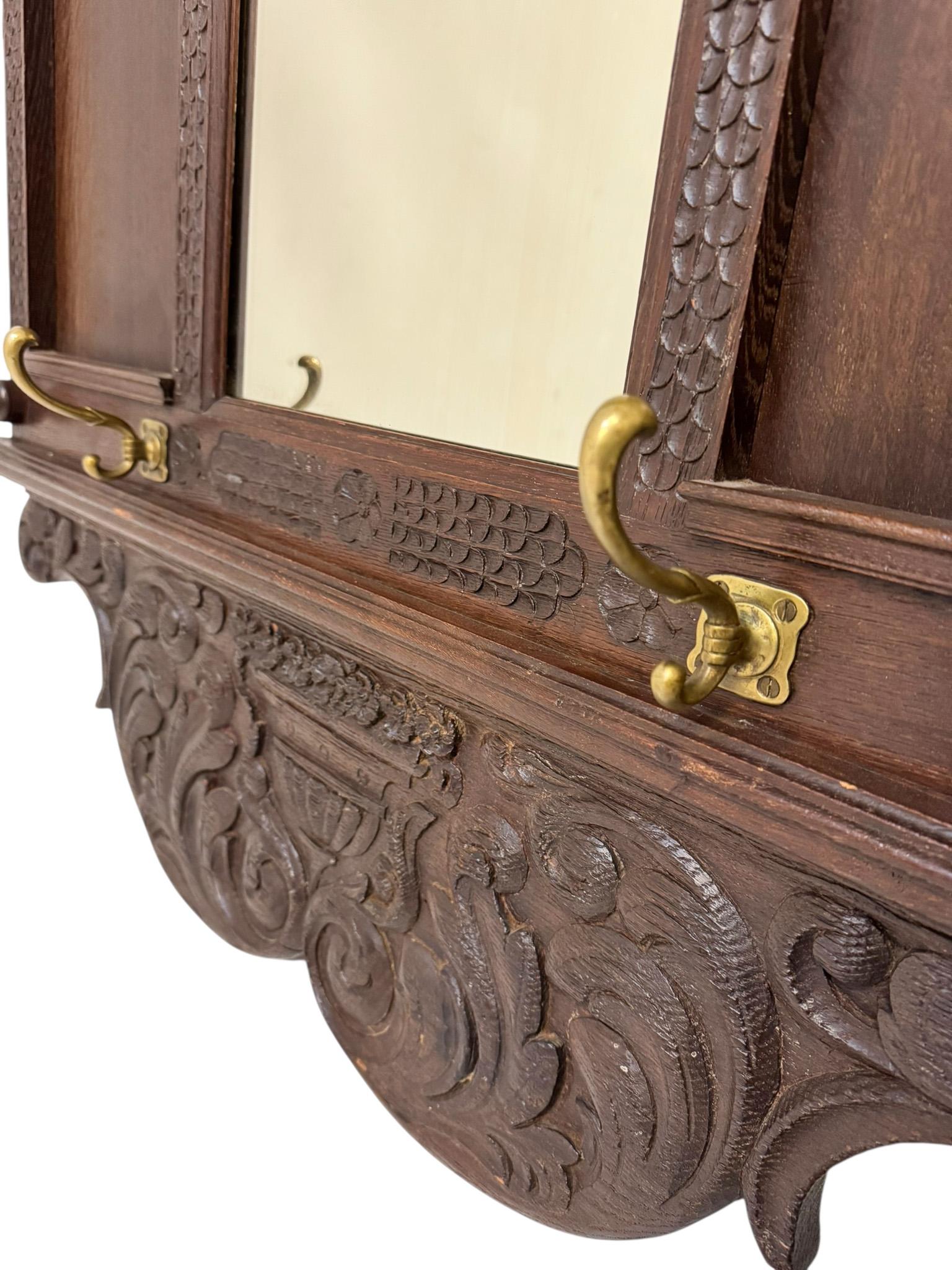 Renaissance Revival Hand-Carved Coat Rack with Mirror, 1900s en vente 3