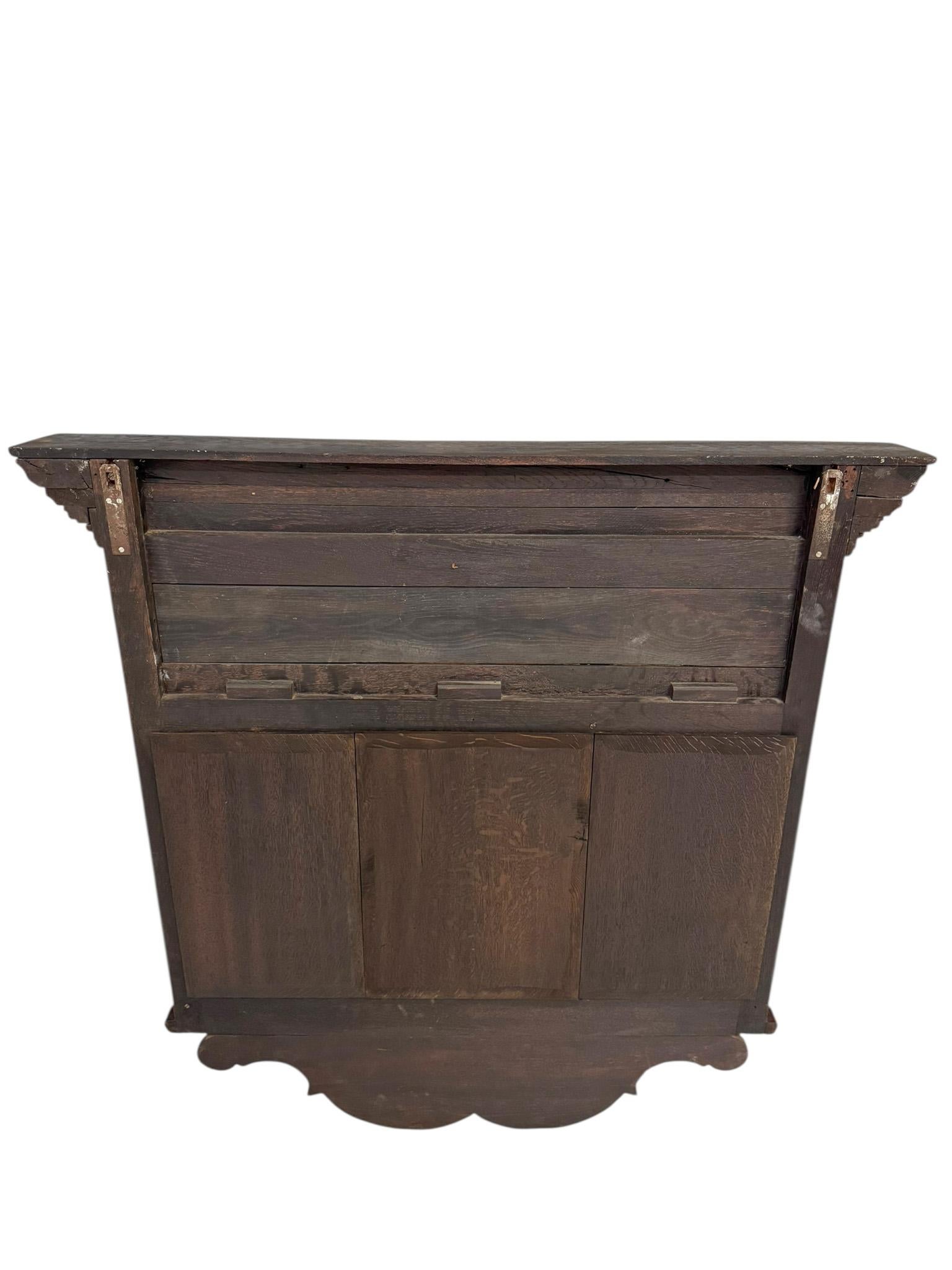 Néerlandais Renaissance Revival Hand-Carved Coat Rack with Mirror, 1900s en vente