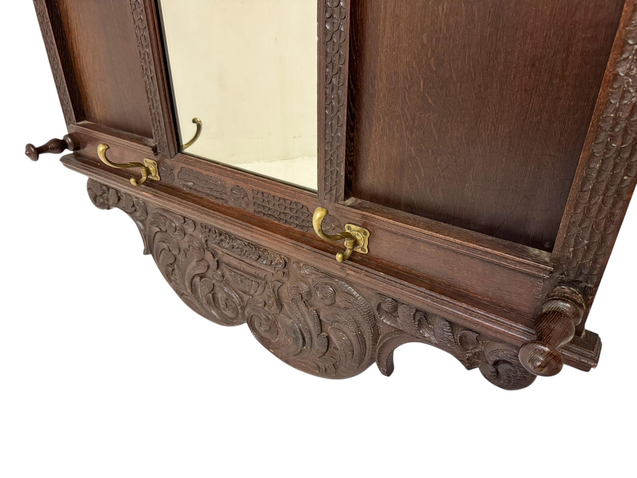 Renaissance Revival Hand-Carved Coat Rack with Mirror, 1900s en vente 1