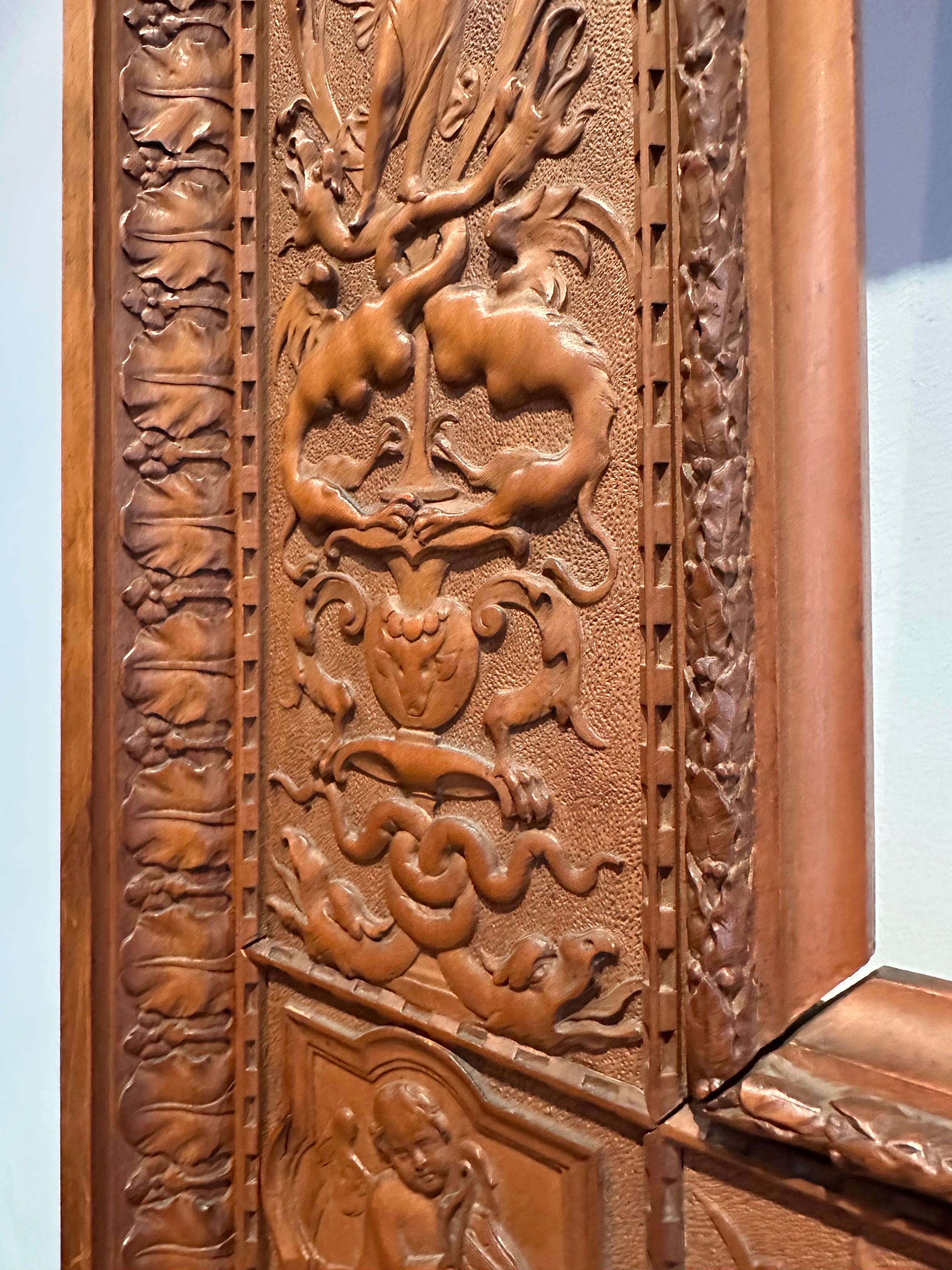 Cornice rinascimentale italiana, metà del XIX secolo. Wood intagliato, firmato J. GARINO in vendita 5