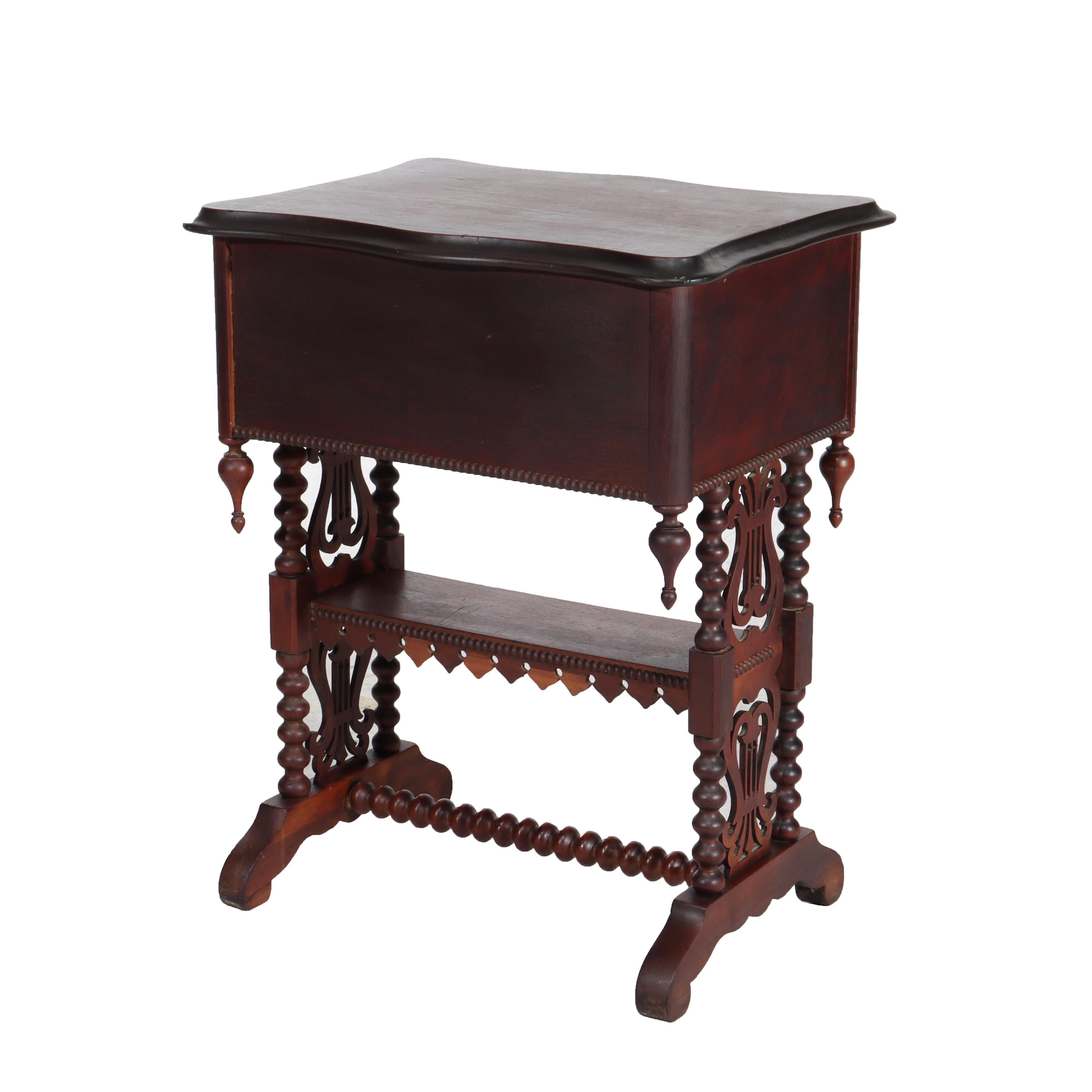 Meuble de travail en acajou de style renaissance avec base à tréteaux en forme de lyre C1890 en vente 2