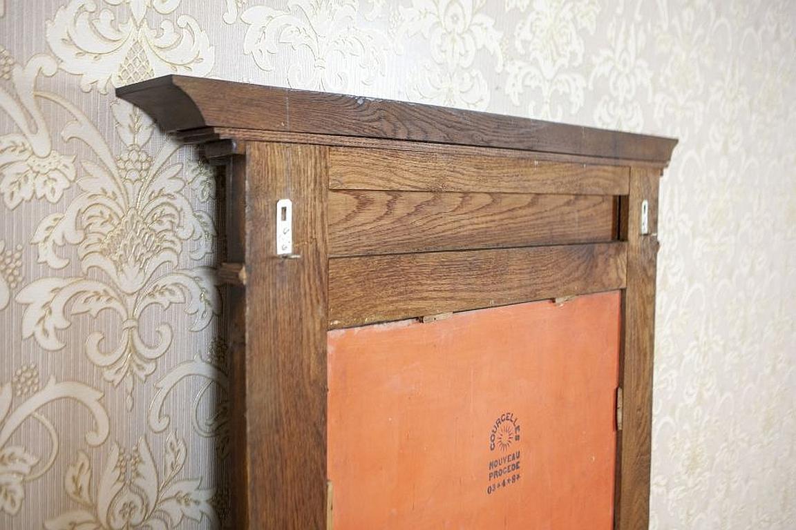 Specchio rinascimentale dei primi del Novecento con cornice in Oak Oak marrone in vendita 5