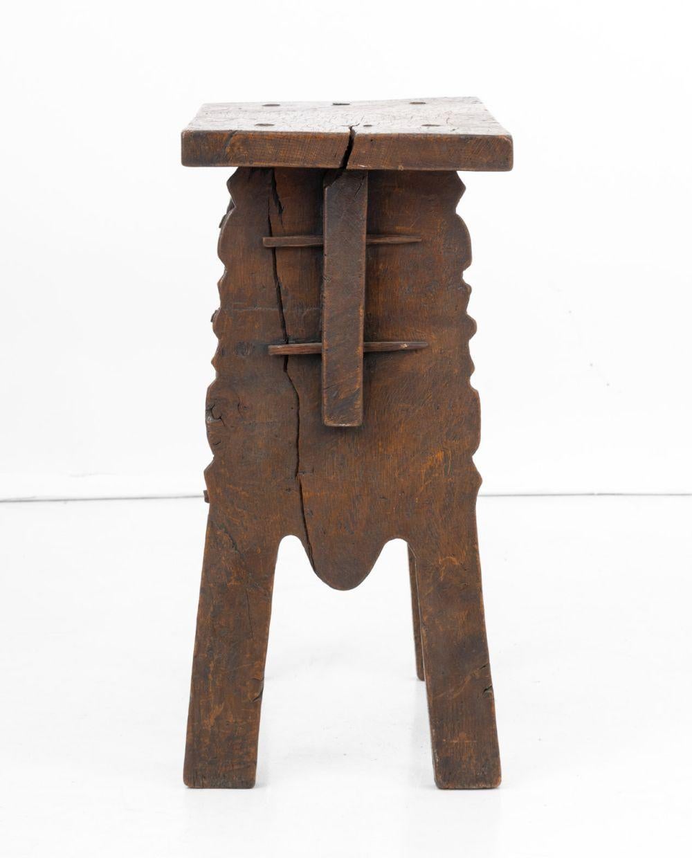 Sgabello rinascimentale in Oak In condizioni buone in vendita a Astoria, NY