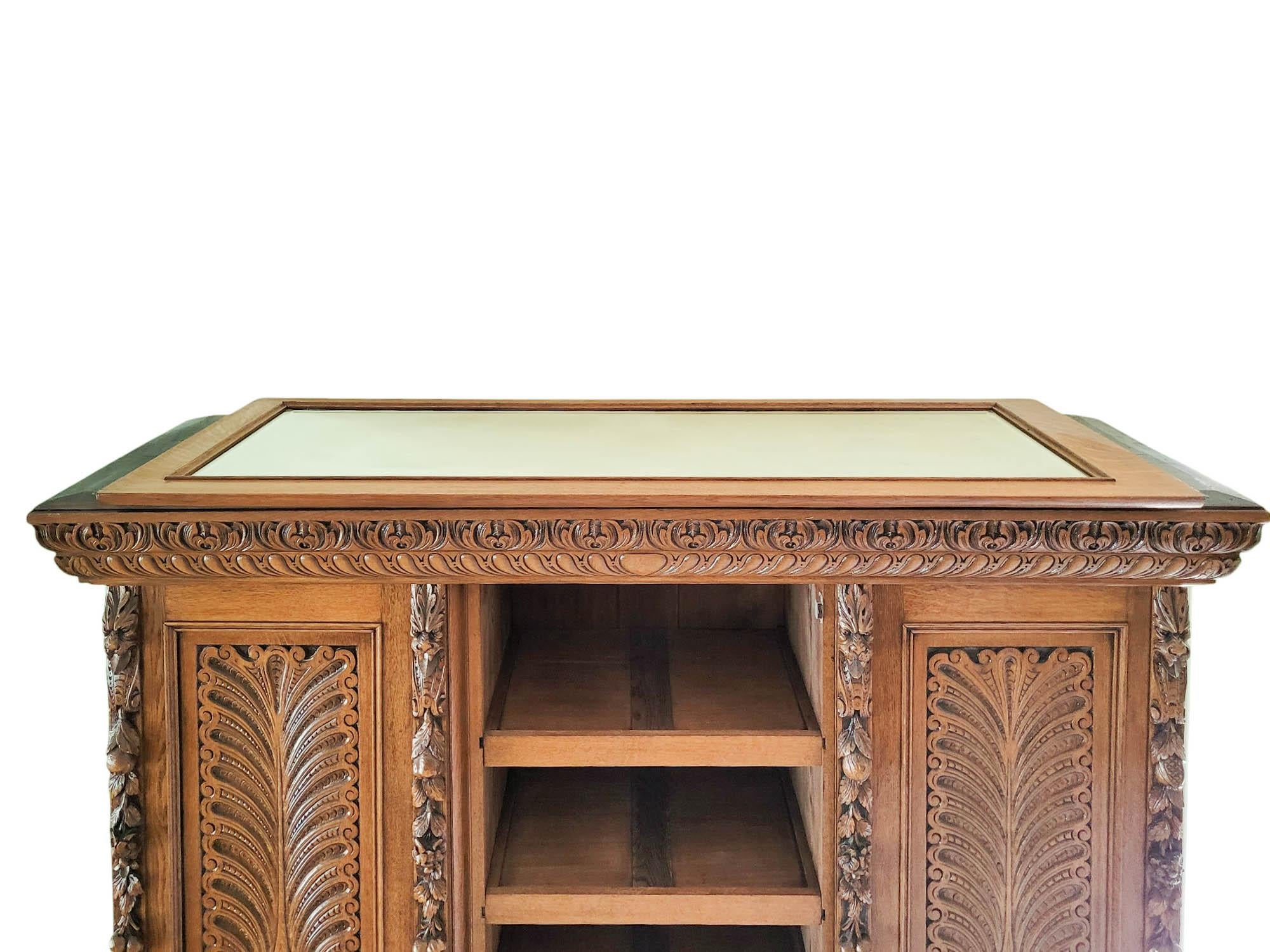 Armoire en Oak Revive - Début du XXe siècle, Angleterre en vente 9