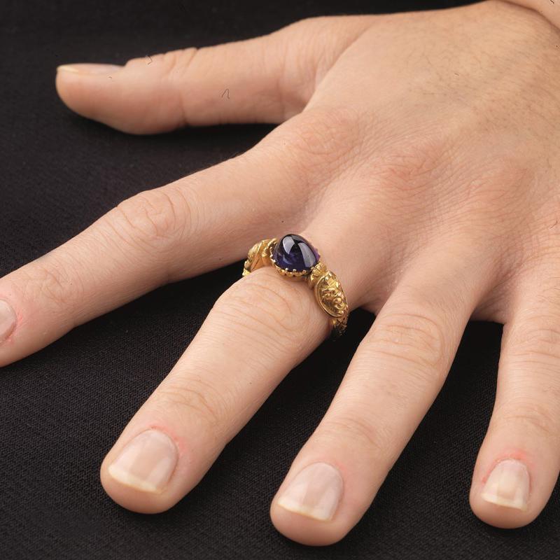 Renaissance Revival Sapphire and Gold Ring, circa 1840s 3