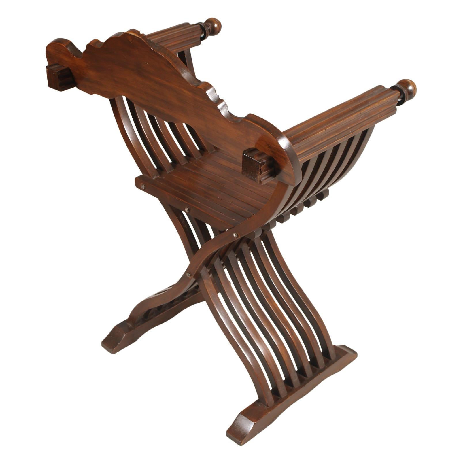 Renaissance Savonarola chair in carved walnut restored and wax polished.
Attributable : Fratelli Bonciani – Cascina.


About: Savonarola chair
The term derives from the chair on which the Savonarola used to sit was still kept in the convent of