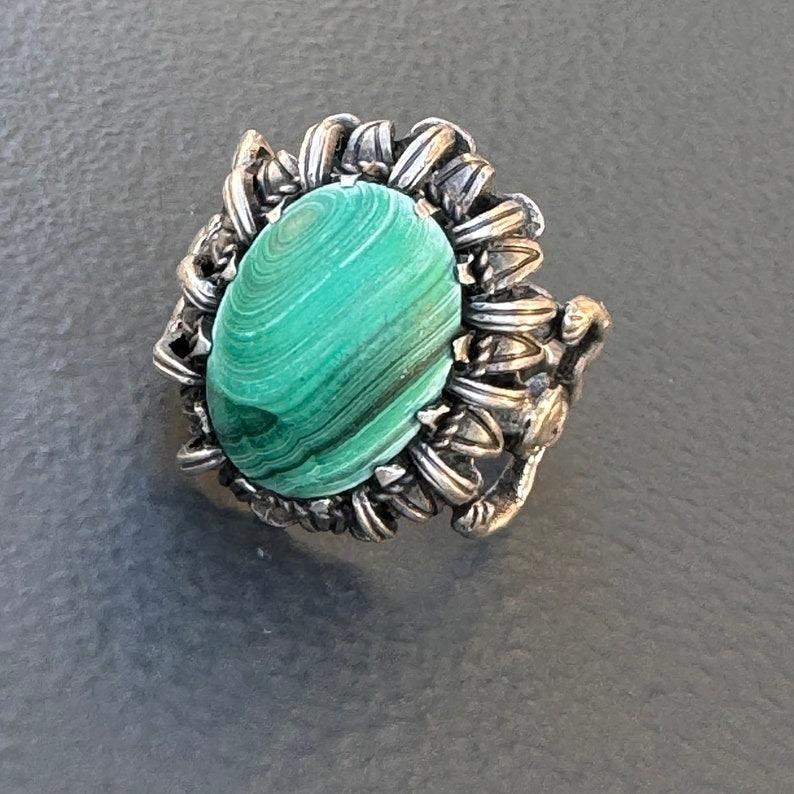 Renaissance Revival Silver Malachite Ring In Good Condition For Sale In Monroe Township, NJ
