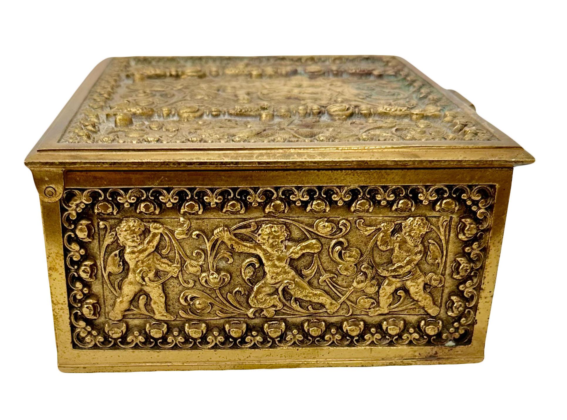 Renaissance Revival Style Bronze Box For Sale 1