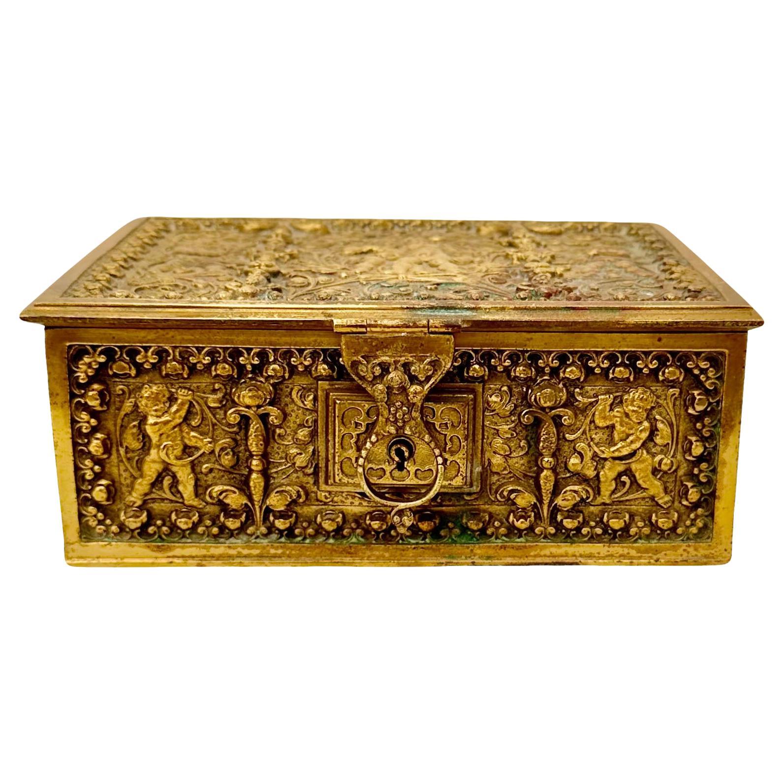 Caja de Bronce Estilo Renacimiento