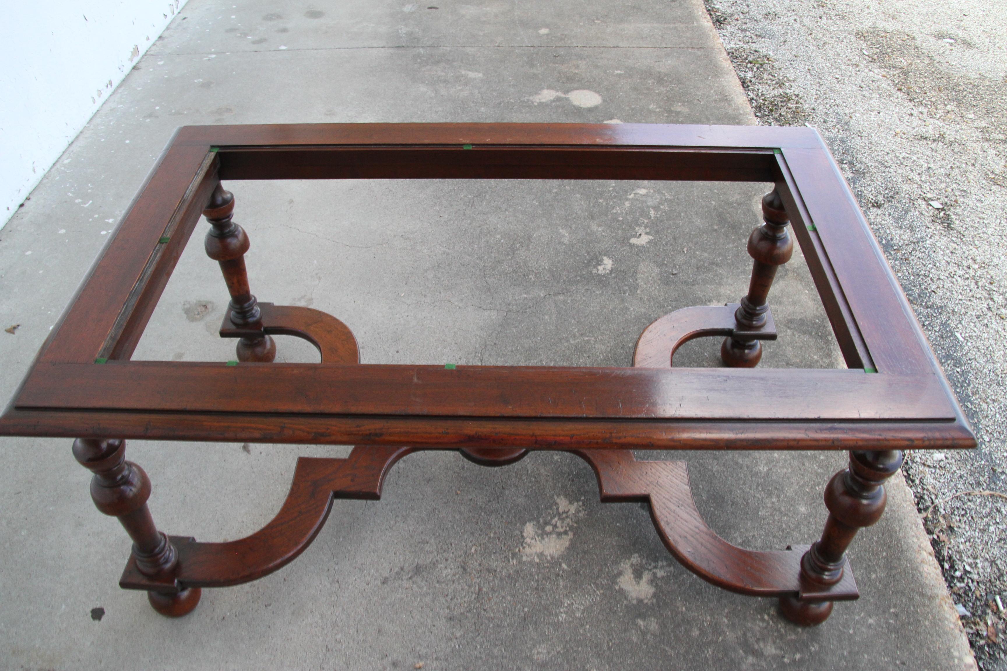 North American Renaissance Revival Style Coffee Table with Scalloped X-Bar Stretcher For Sale