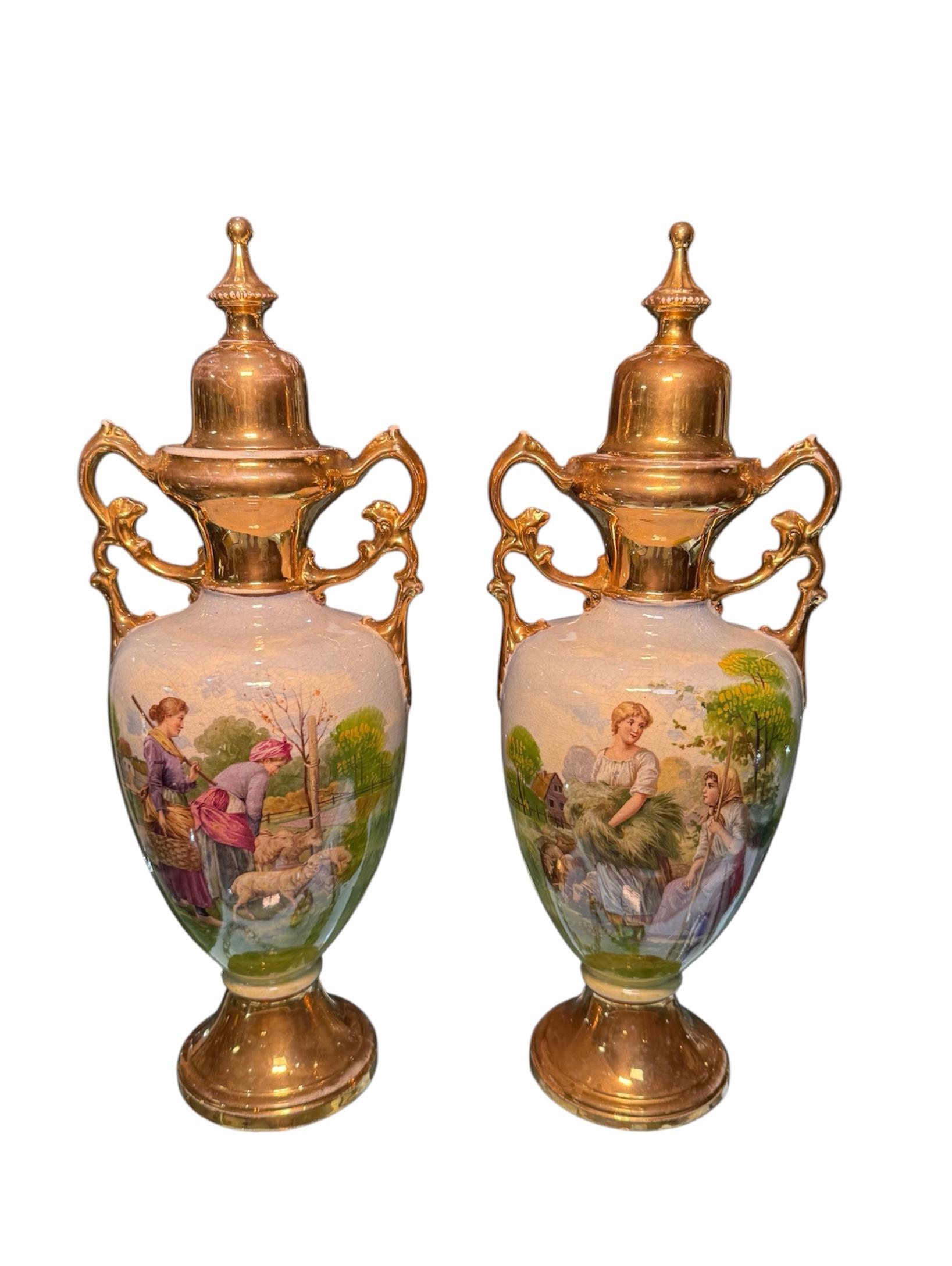 Neorinascimentale Renaissance Revival Style Pair Of A.G. Harley Jones Porcelain Urns in vendita